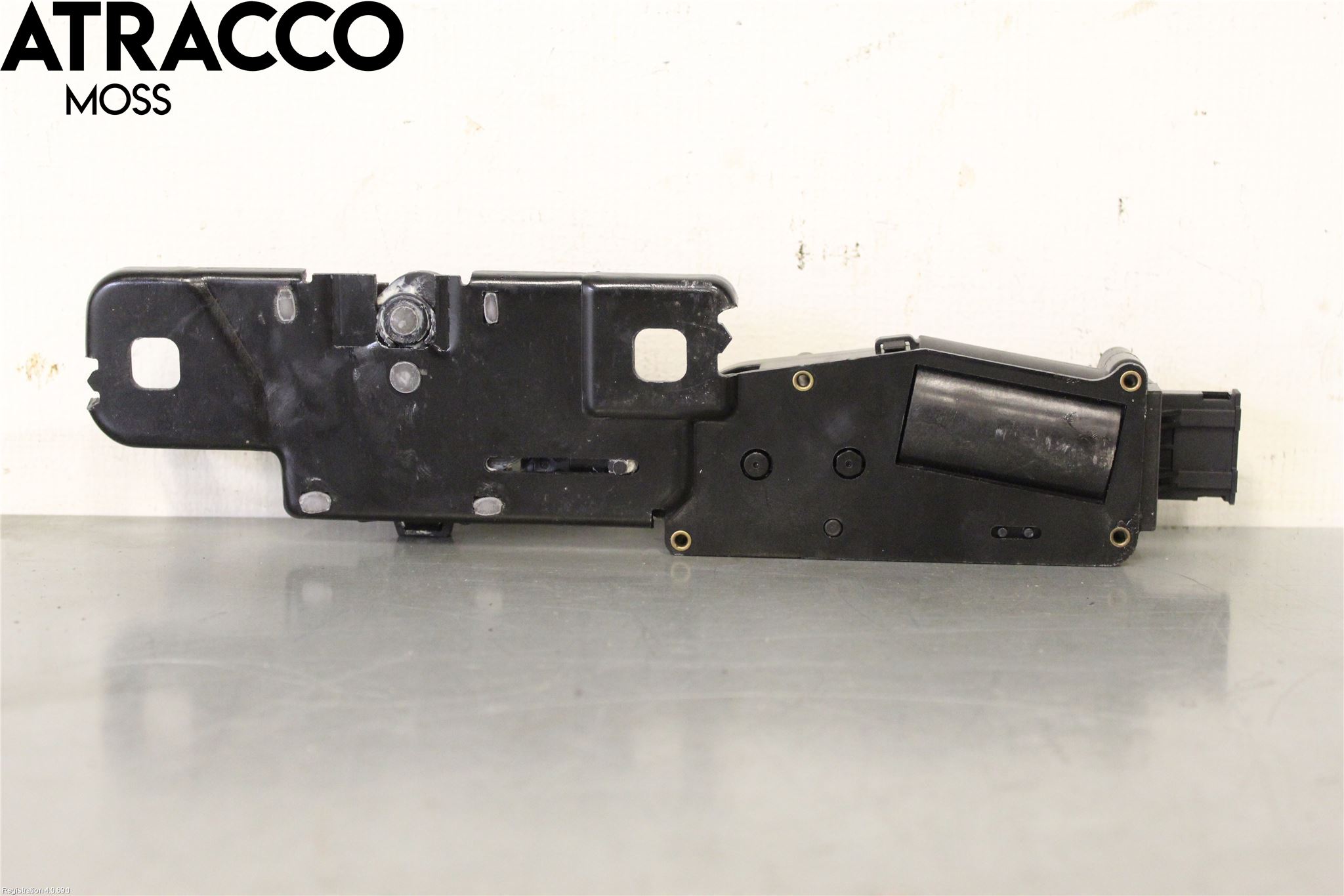 Audi A6/S6 4G 11-18 Bakluke-Lokk Låsekasse