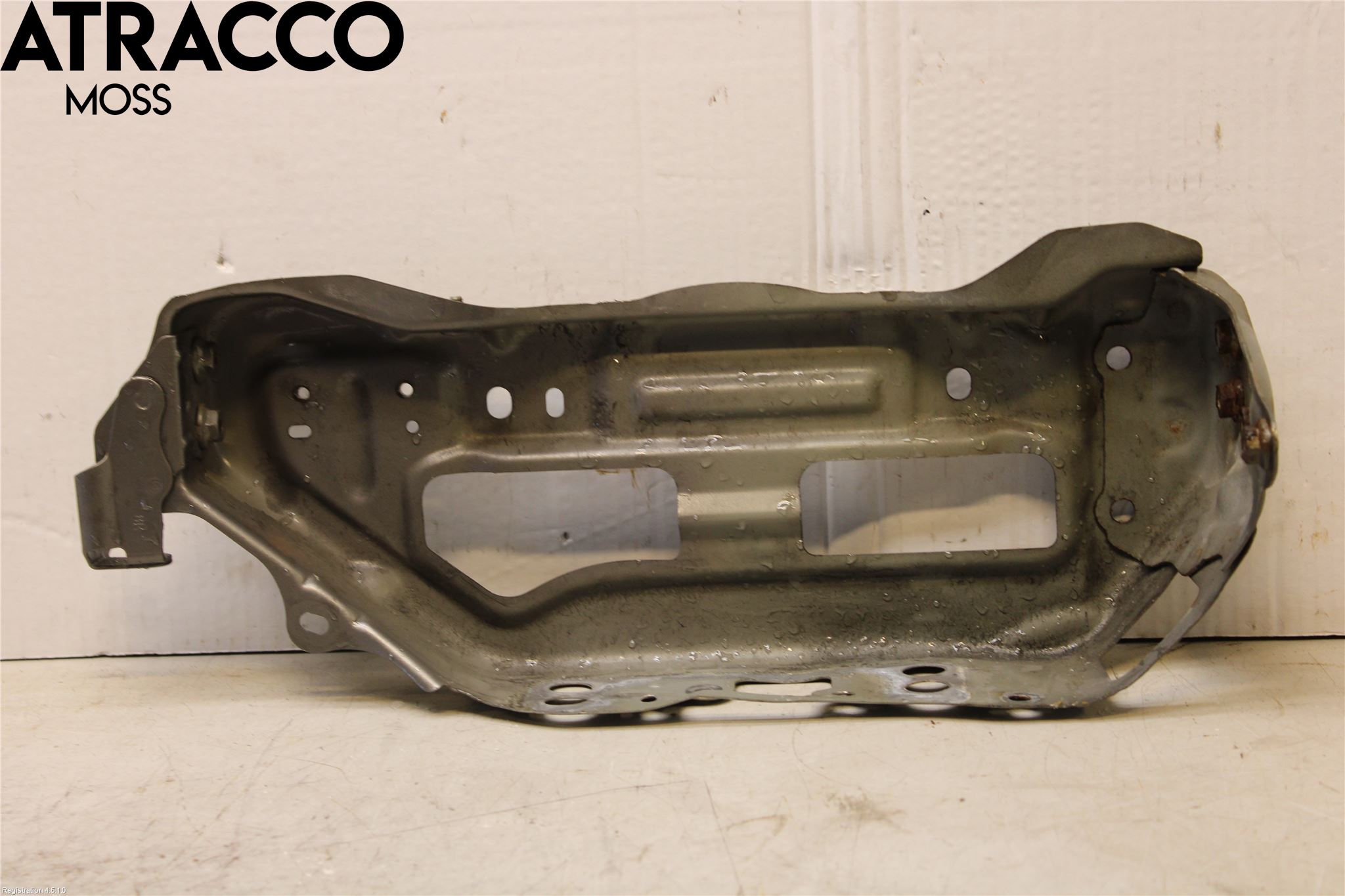 Toyota YARIS XP130 15-20 Radiator Feste - Ramme - Bjelk