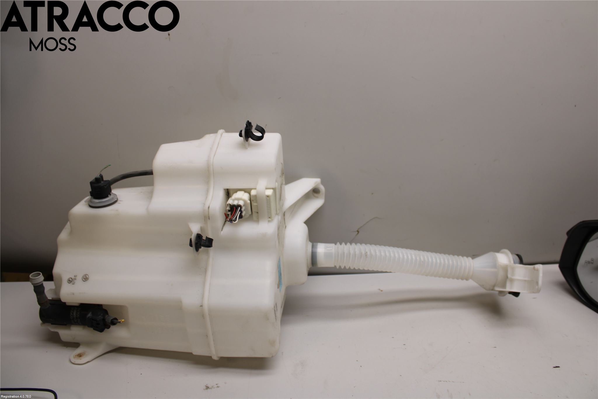 Toyota RAV4 13-18 Spylerbeholder Frontrute-Lykte