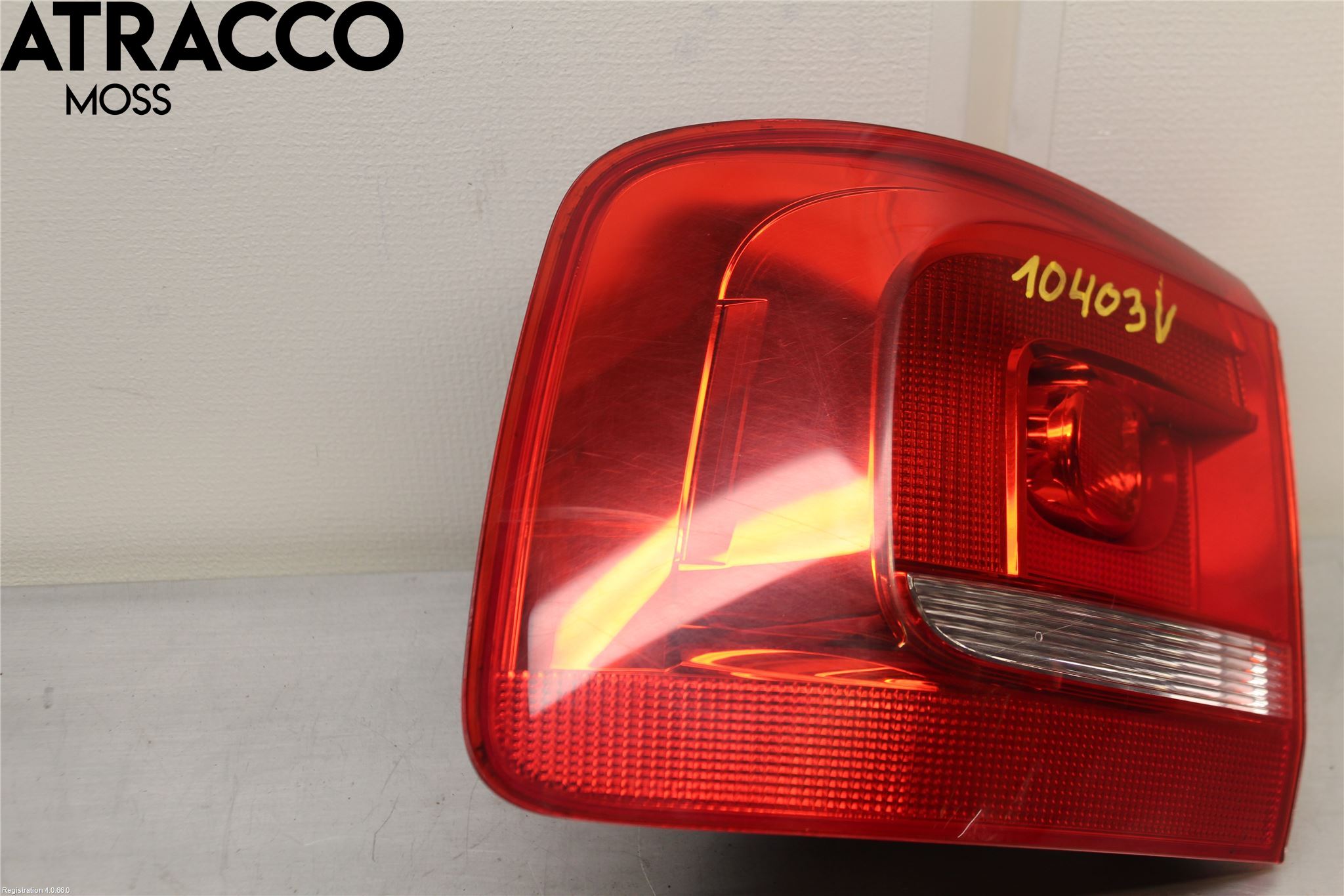 Volkswagen VW TOURAN 10-15 Baklykt Venstre