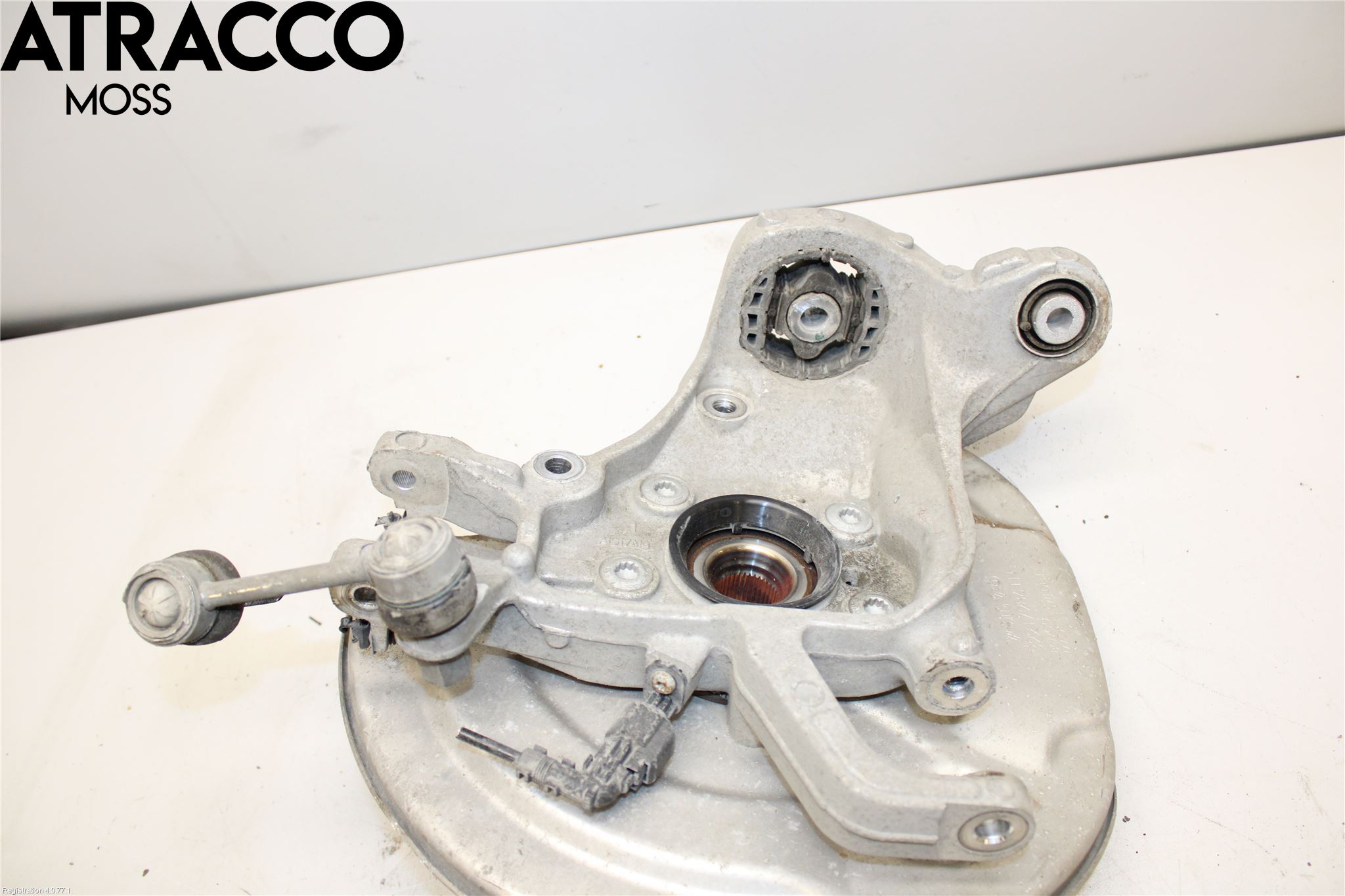 Volvo XC60 18- Spindel Vb