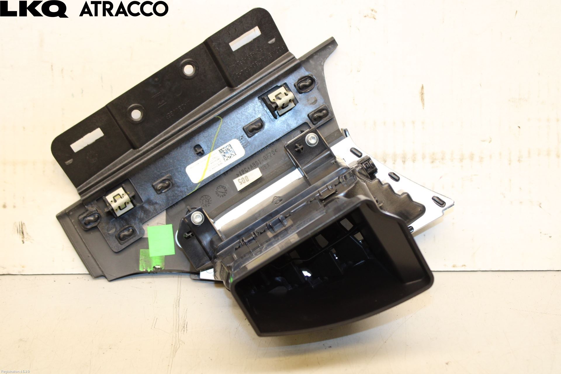 Tesla MODEL X 16- Dashbord Kanal - Dyse