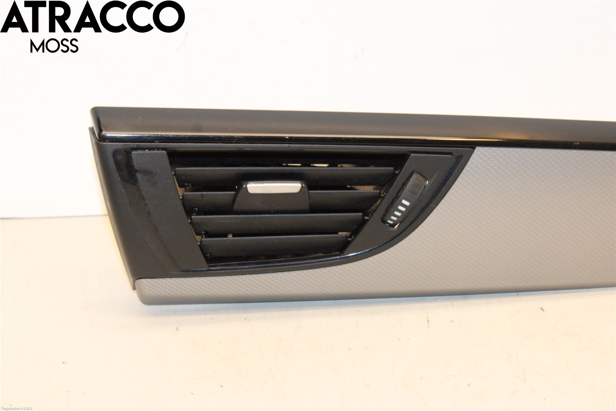 BMW 1 F20/F21 11-19 Dashbord Kanal - Dyse