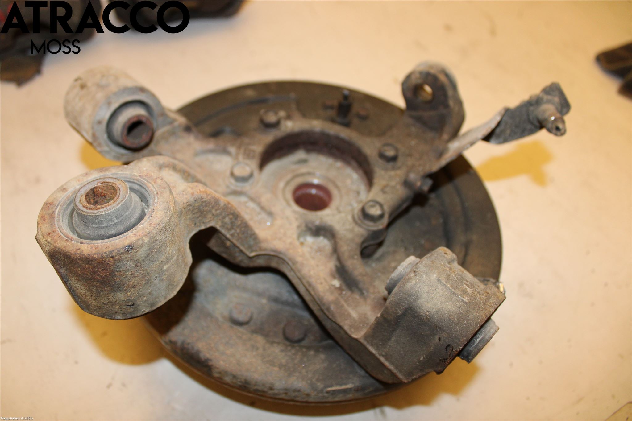 Suzuki GRAND VITARA II 06-14 Spindel Vb