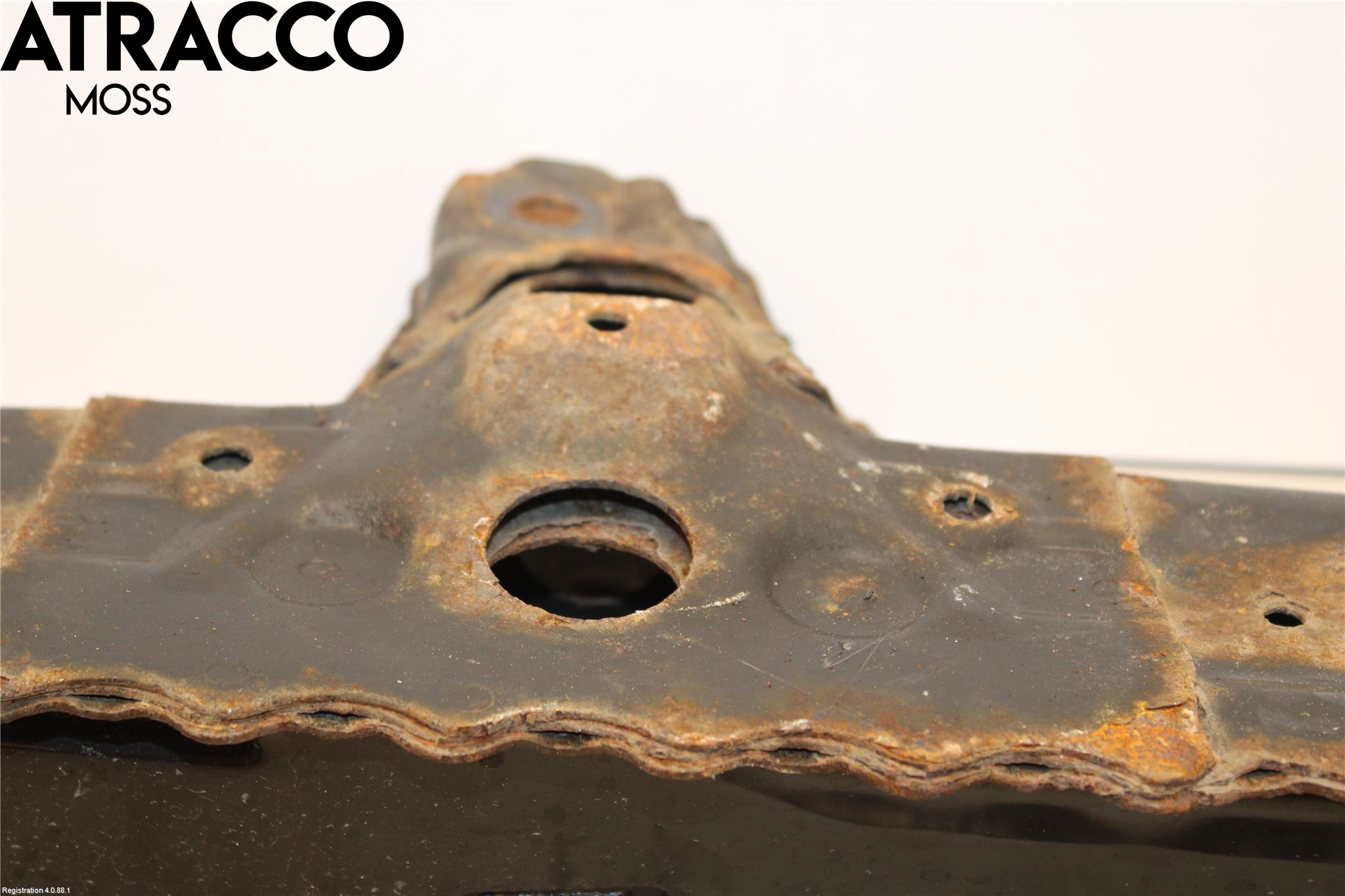 Toyota AURIS 10-12 Motorbjelke (Langs Gående )