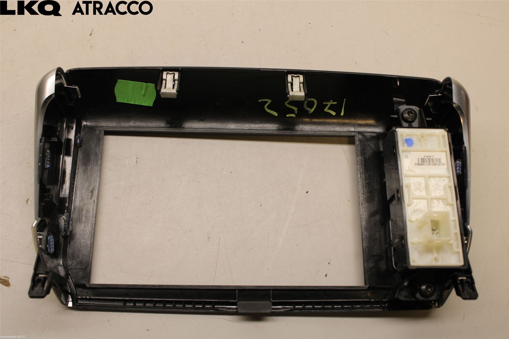 Peugeot 2008 13-20 Instrument Ramme