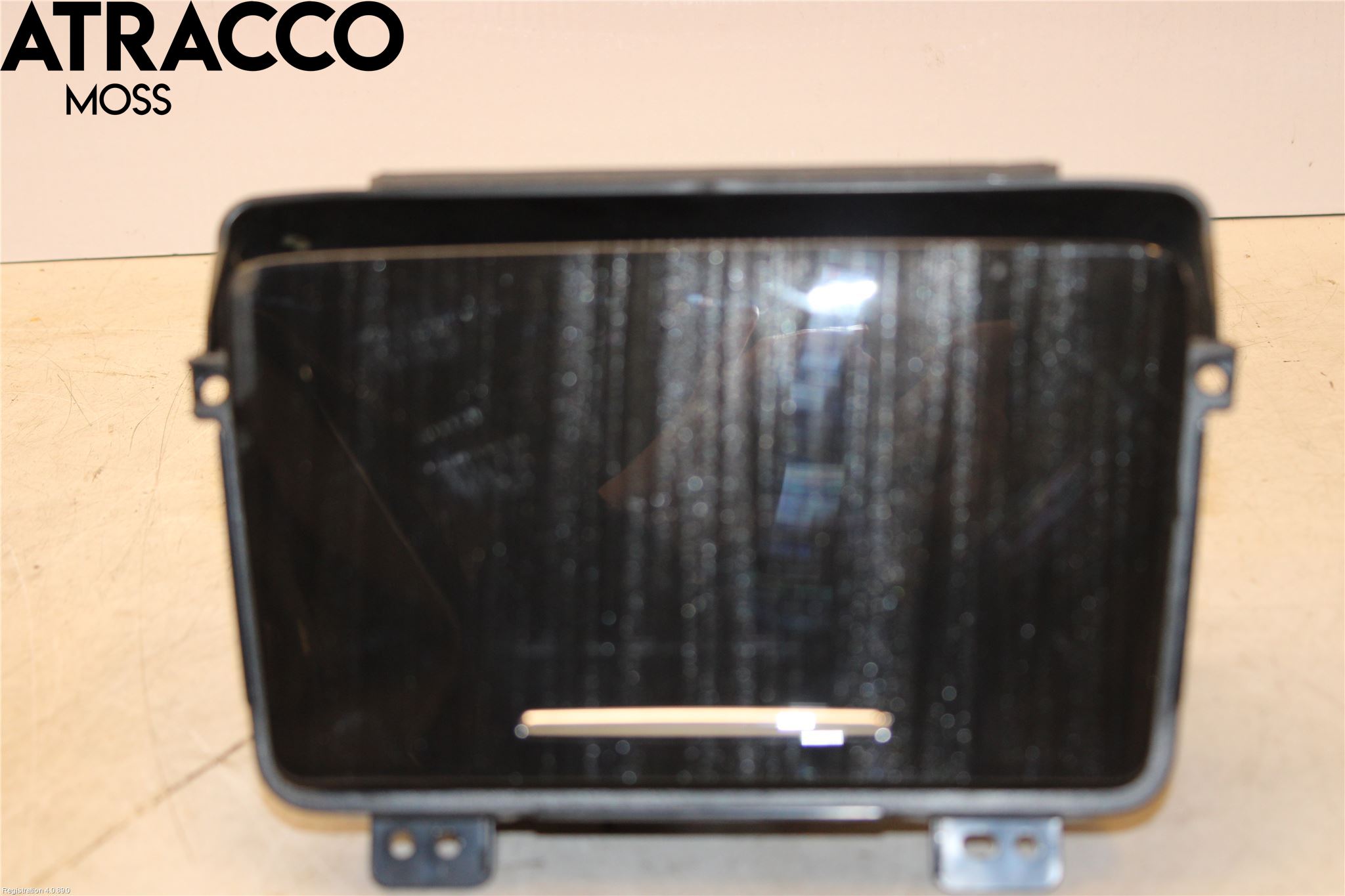 Mitsubishi OUTLANDER 13-21 Innr Koppholder