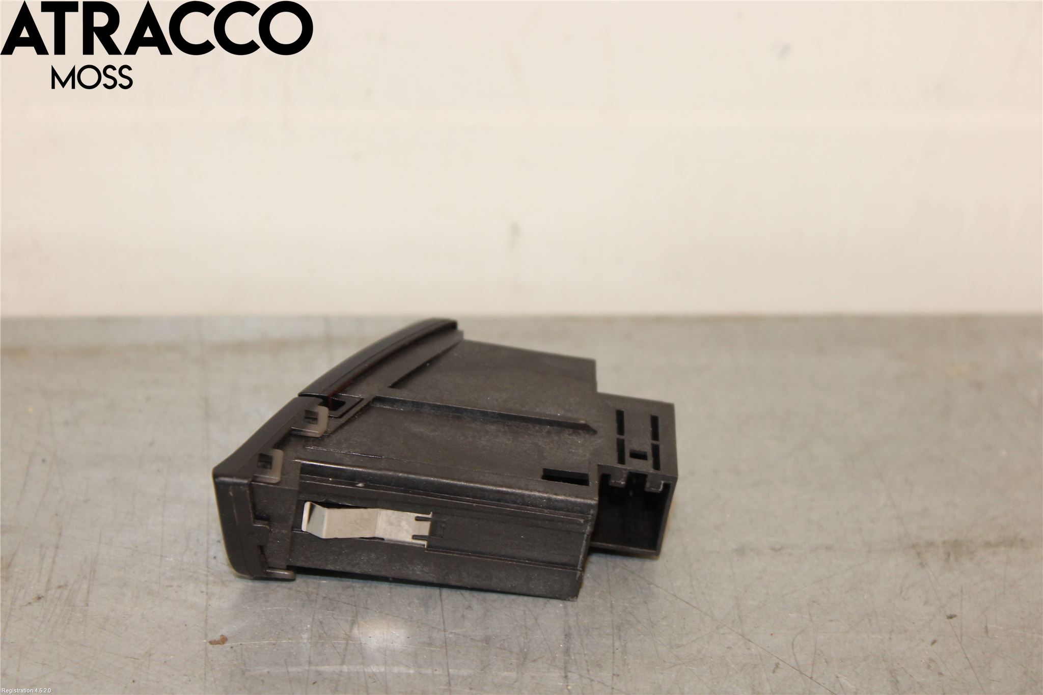 Audi A4/S4 08-11 Bryter Varsel (Nødblink)