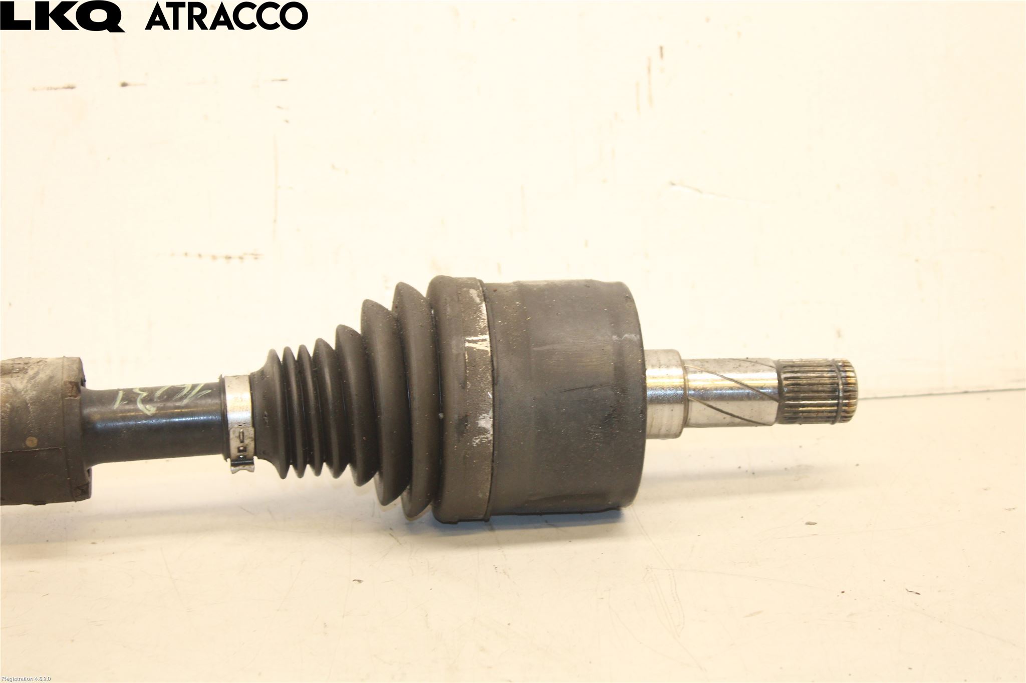 Jaguar I-PACE 18- Drivaksel Foran Kompl Venstre