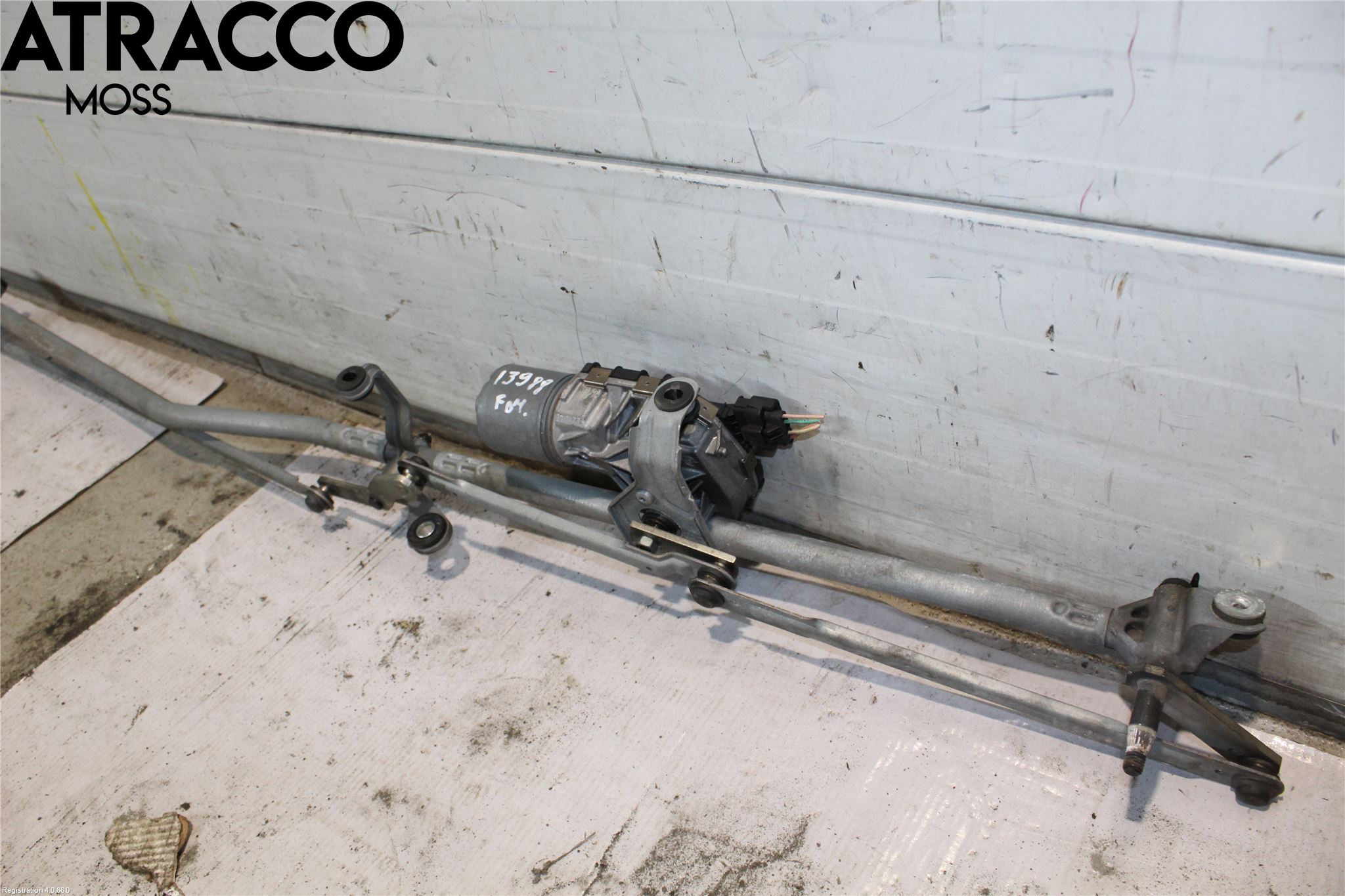 Peugeot 308 08-13 Viskermotor Frontrute