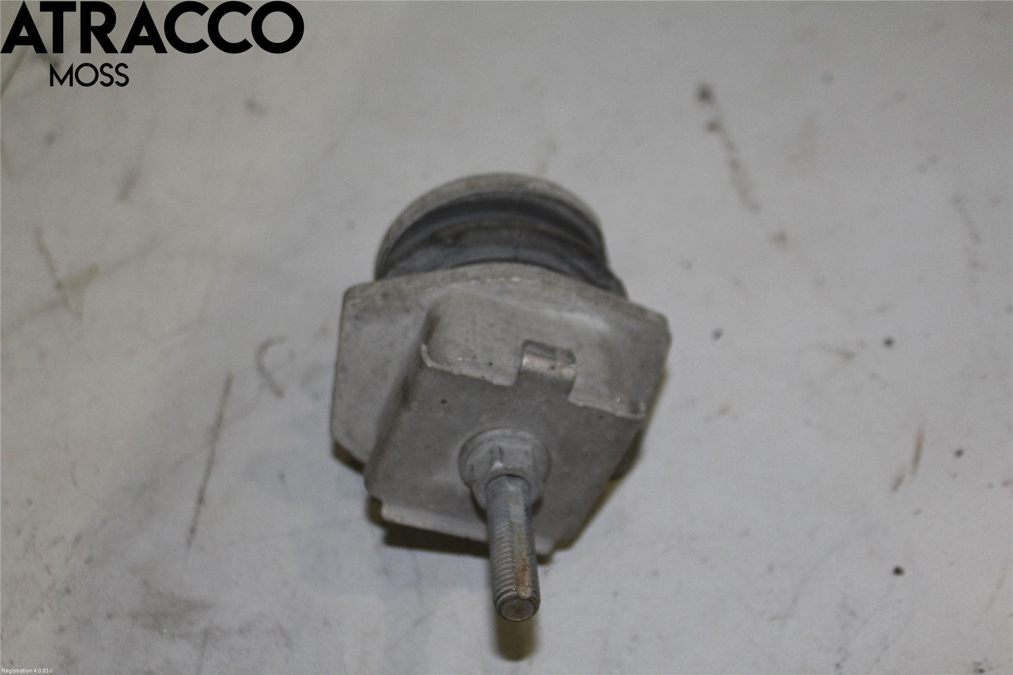 Volvo V90 CROSS COUNTRY 17->> Bladfjærfeste Bak