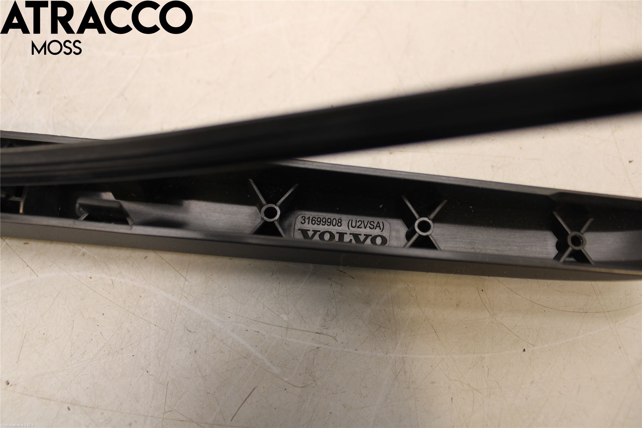 Volvo XC40/RECHARGE 18- Viskerarm Bakrute