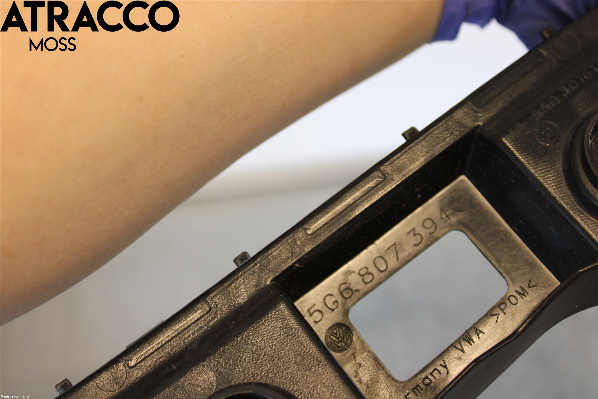 Volkswagen VW GOLF / E-GOLF VII 13-20 Støtfanger Bak Feste