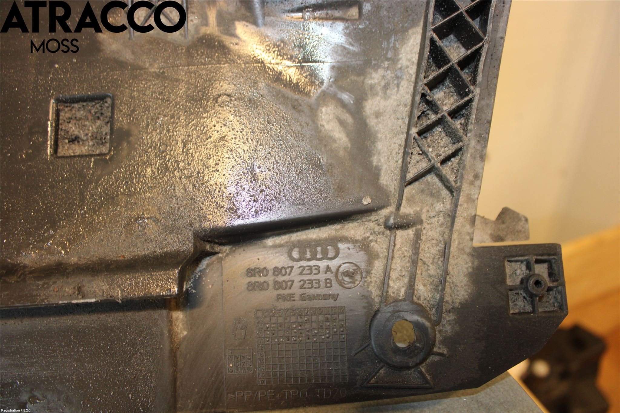 Audi Q5 09-16 Støtfanger Foran Midt Del