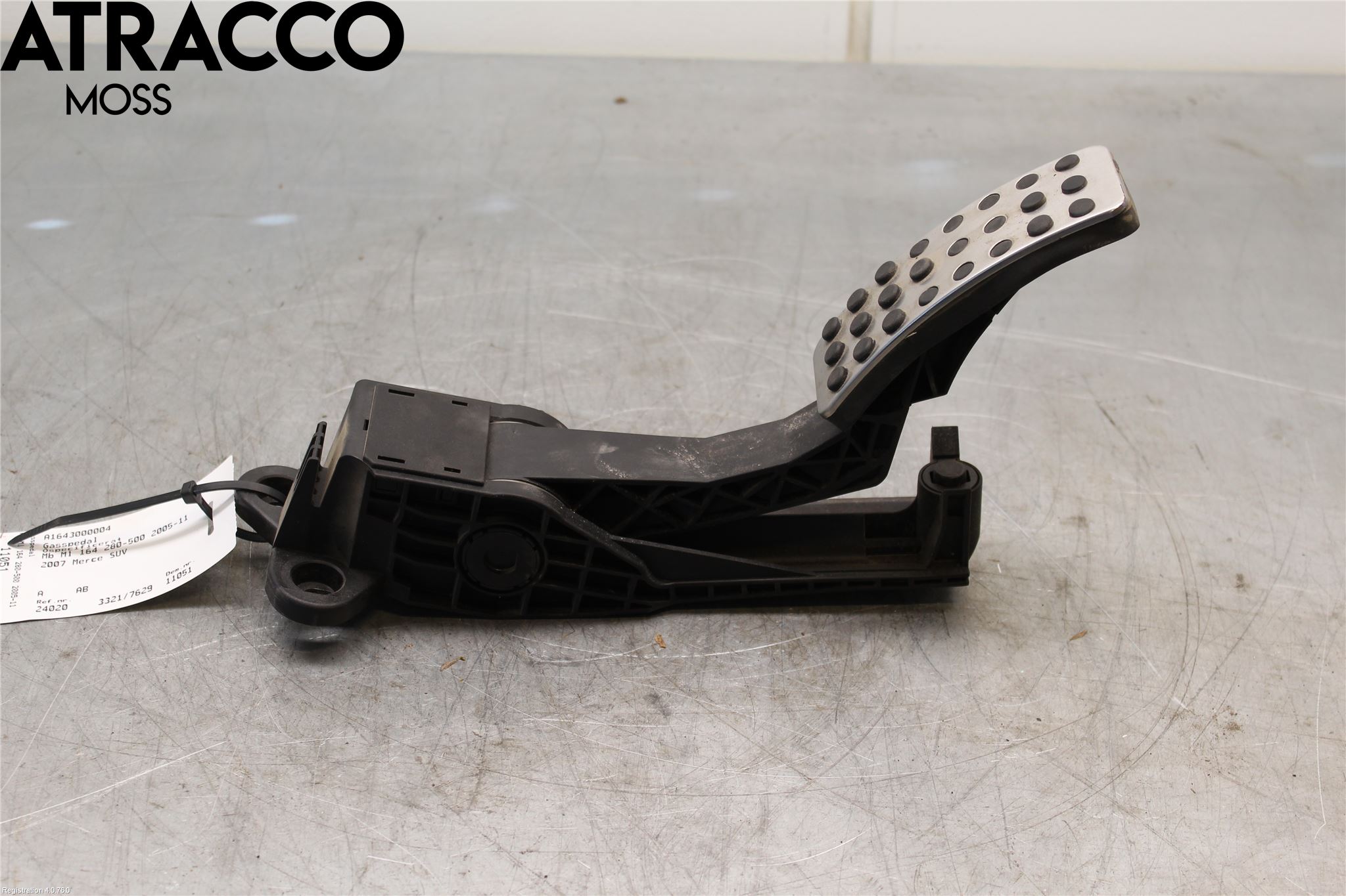 Mercedes-Benz MB ML (W164) 05-11 Gasspedal