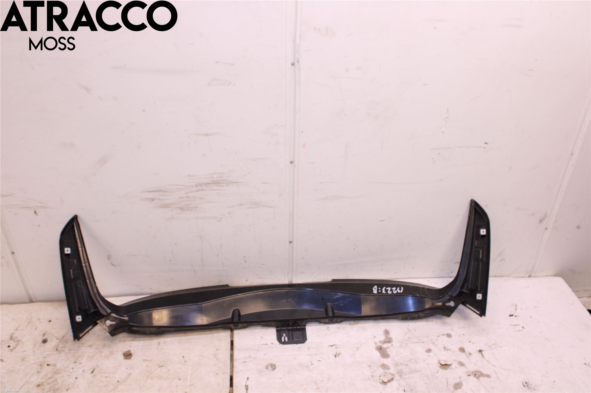 BMW X1 F48 15-22 Spoiler Bakluke