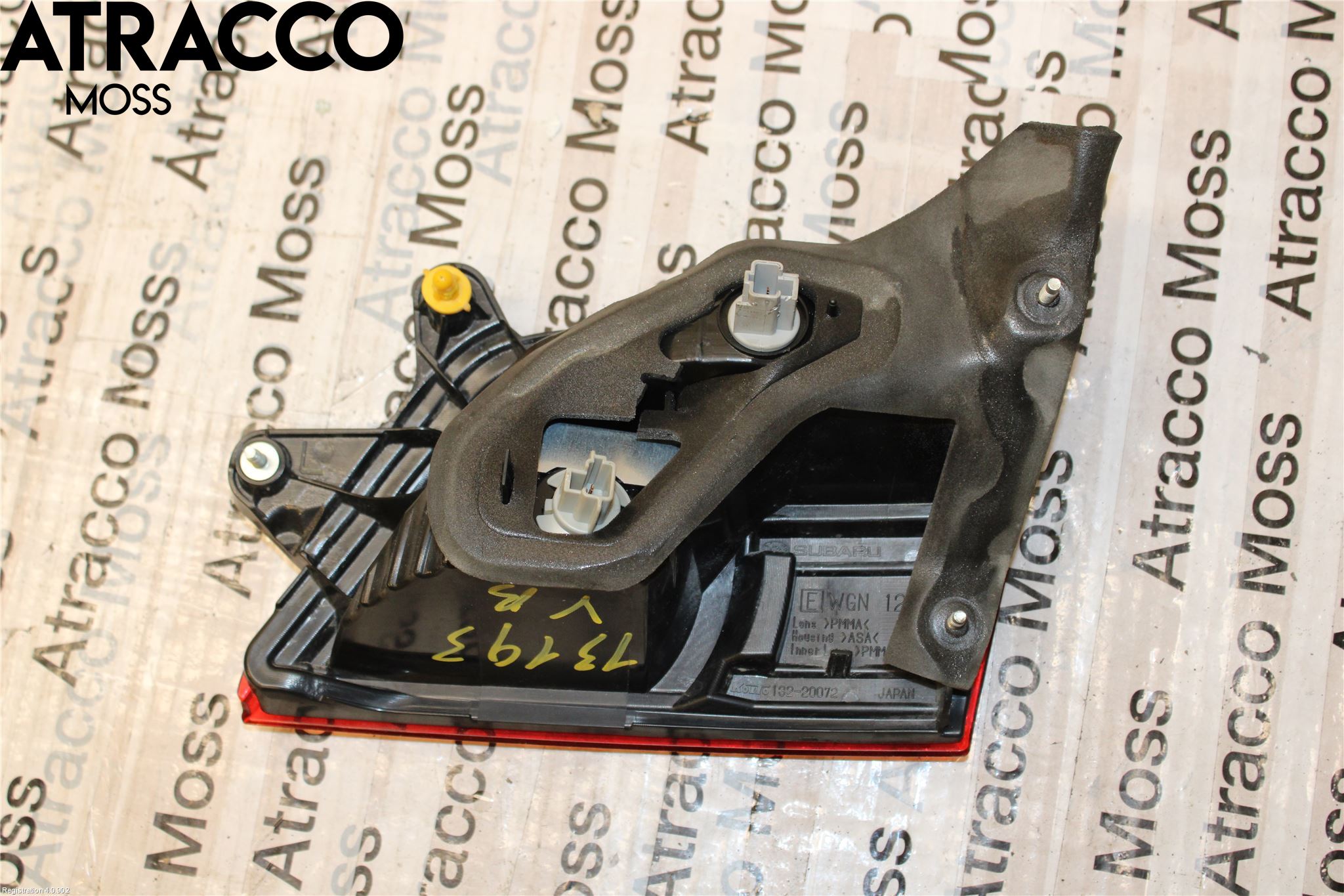 Subaru OUTBACK 10-15 Baklykt Venstre  På Luke(Indre