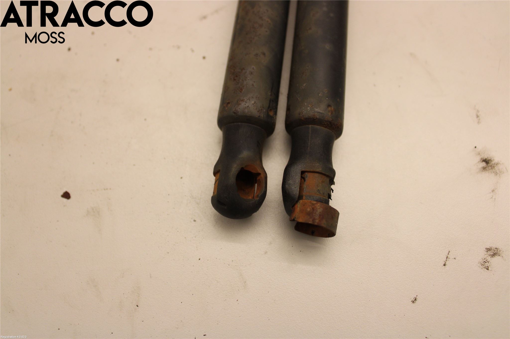 Volkswagen VW GOLF V 04-09 Bakluke Demper-Gassfjær