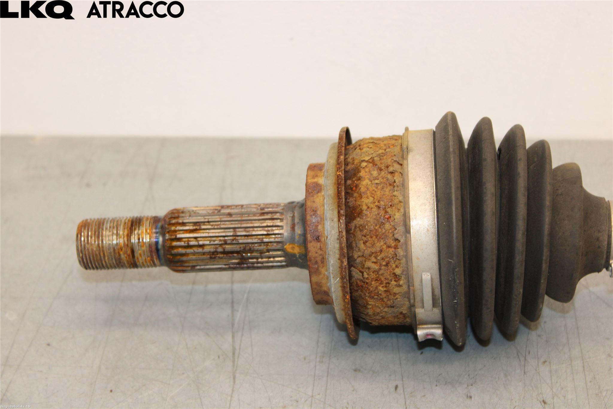 Toyota YARIS XP130 15-20 Drivaksel Foran Kompl Høyre