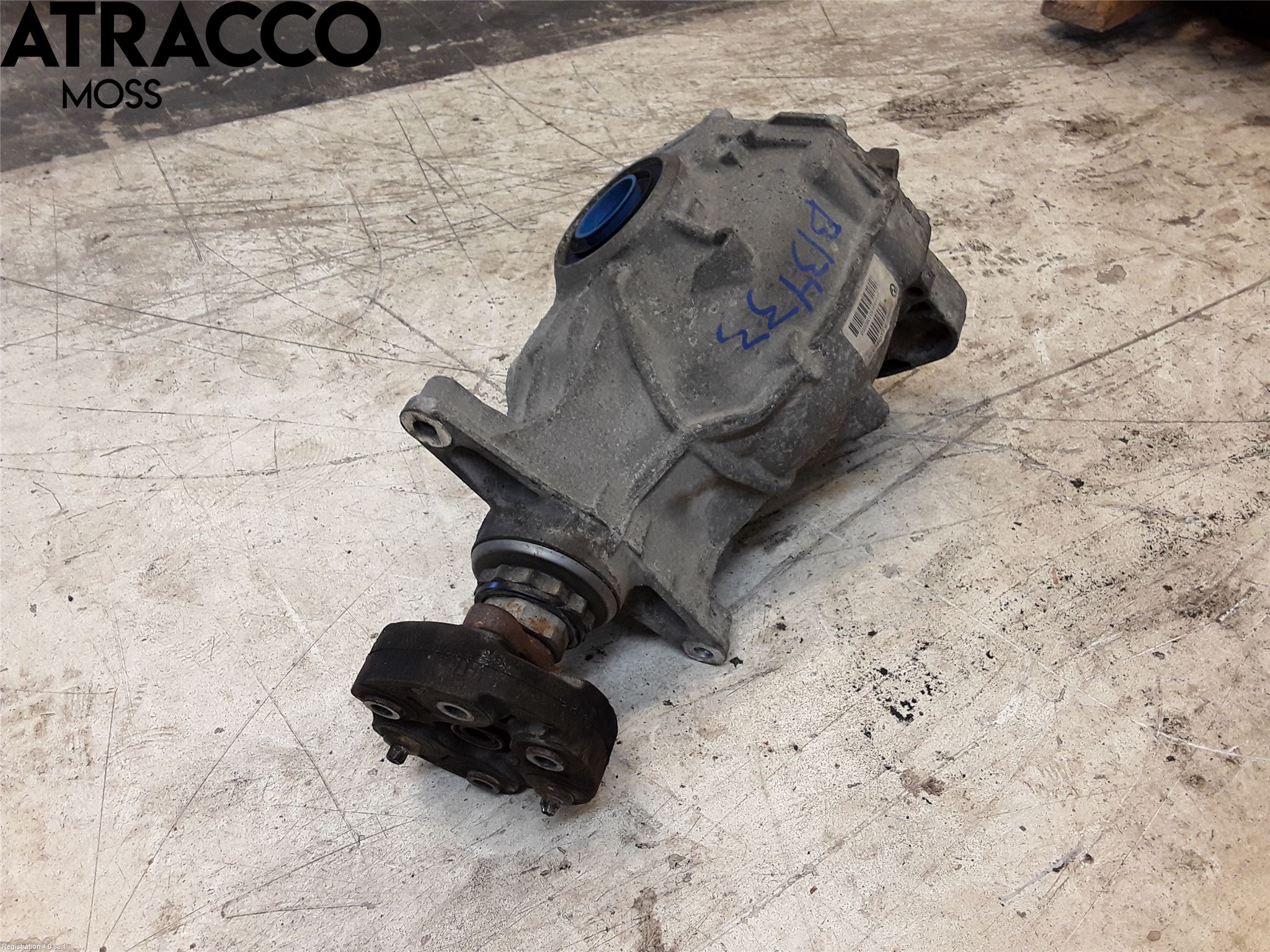 BMW 5 F10/F11/F18 09-17 Bakaksel Kardang Bak -Diff