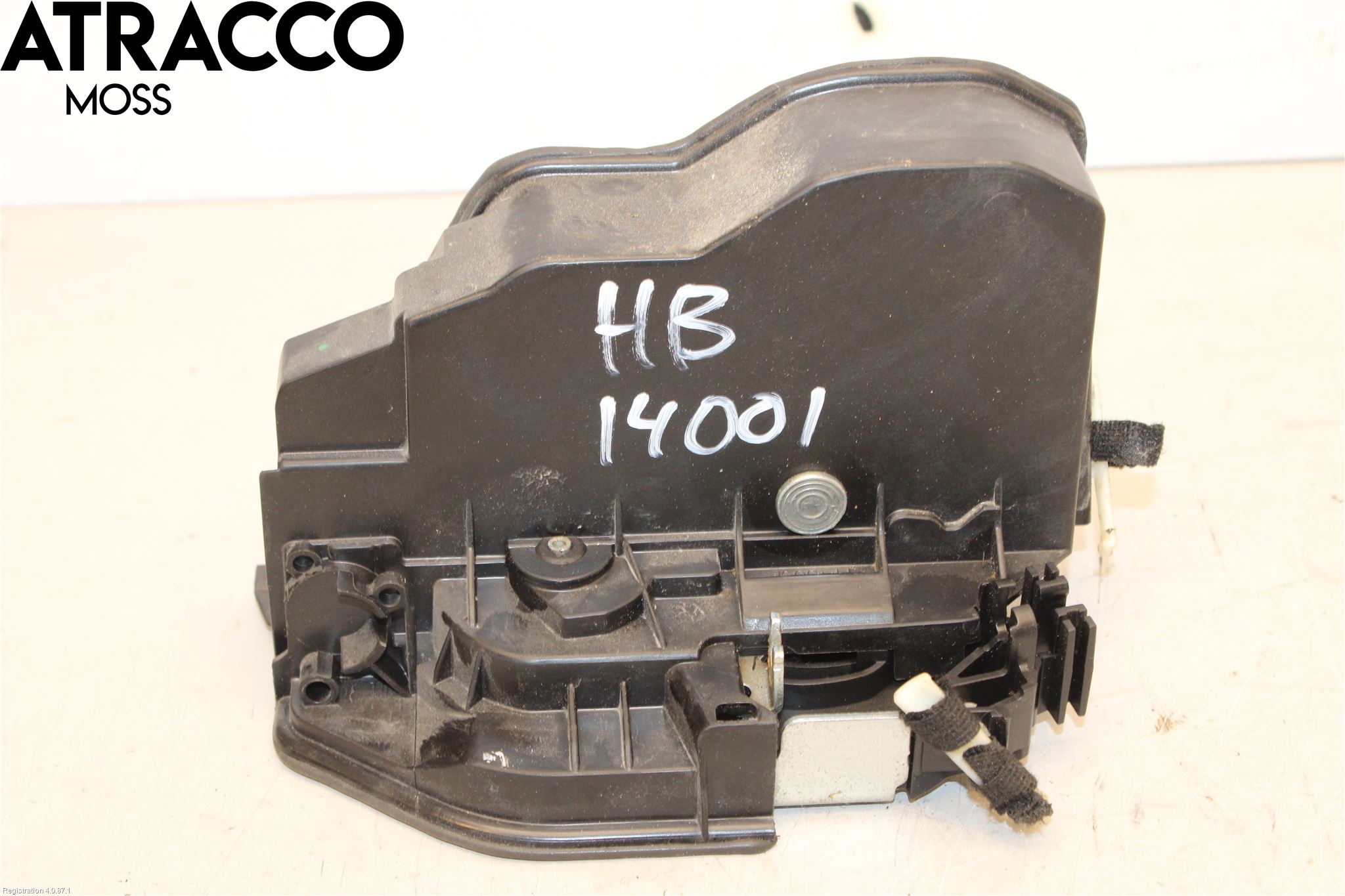 BMW 3 F30/F31/F80 12-19 Dørlås - Låsekasse