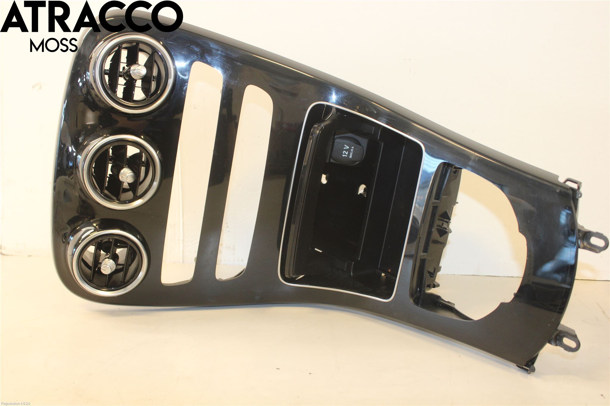 Mercedes-Benz MB C-KLASS (W205) 14-21 Innr Oppbevaringsrom