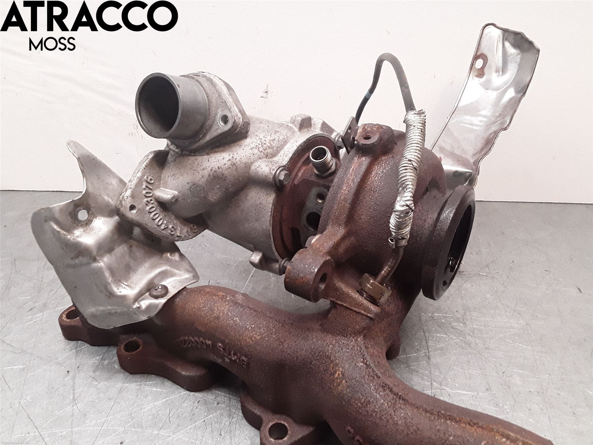 Volkswagen VW CADDY 11-15 Turboaggregat