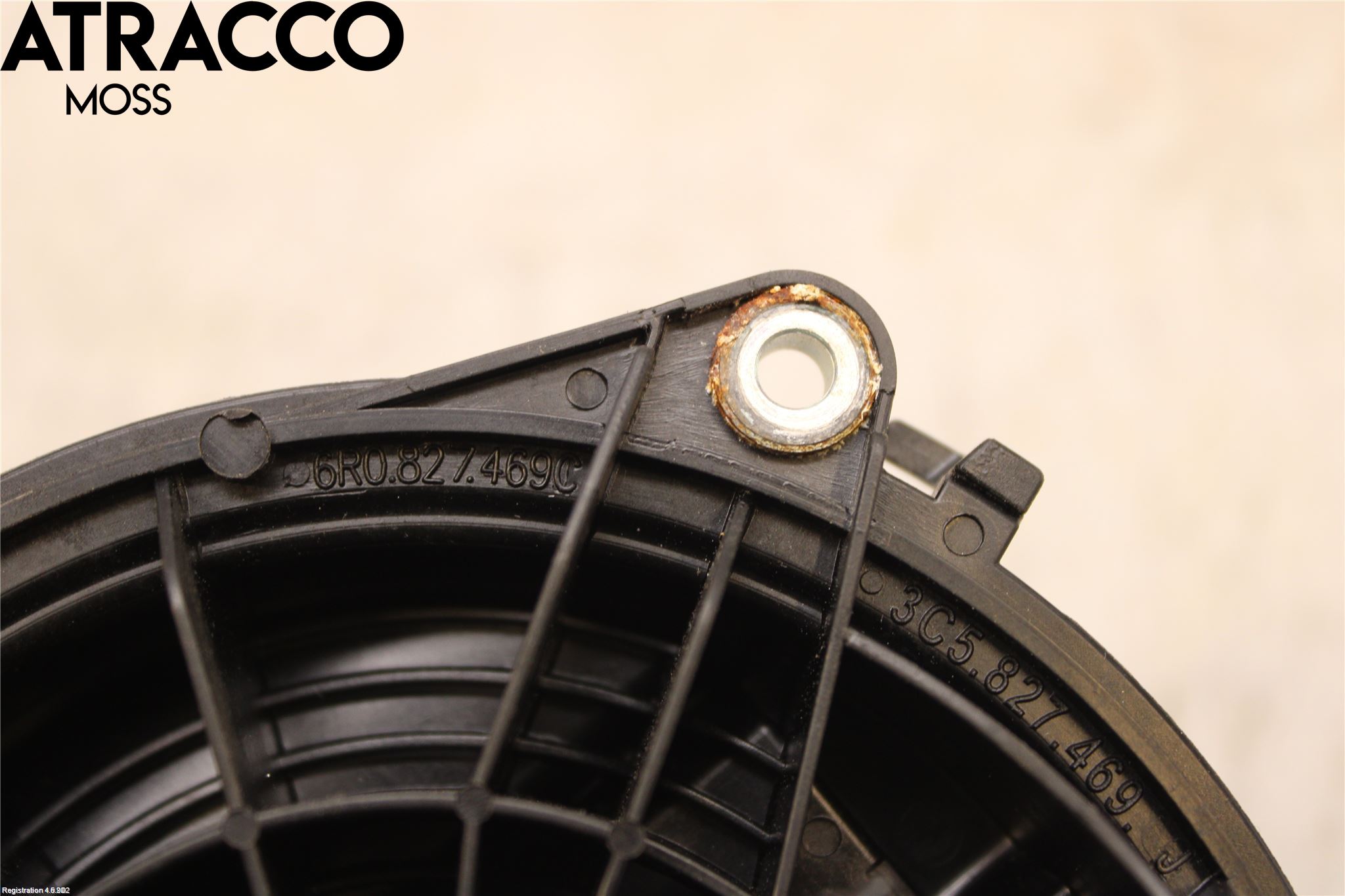 Volkswagen VW GOLF VI 09-13 Emblem