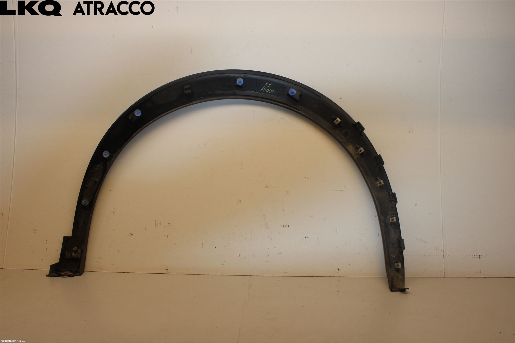 Peugeot 2008/E-2008 20- Hjulbuelist