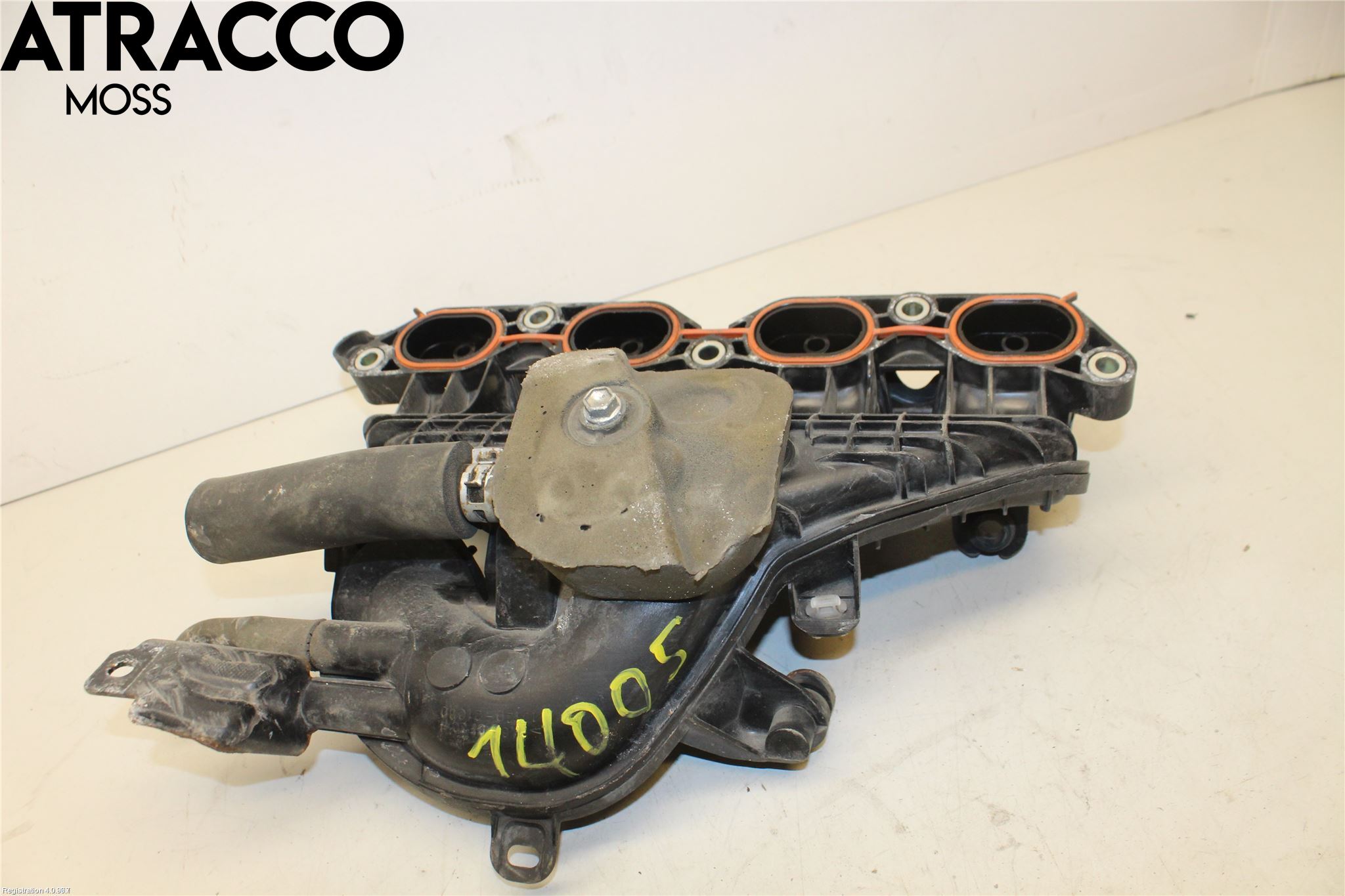 Toyota YARIS XP130 15-20 Innsugningsmanifold