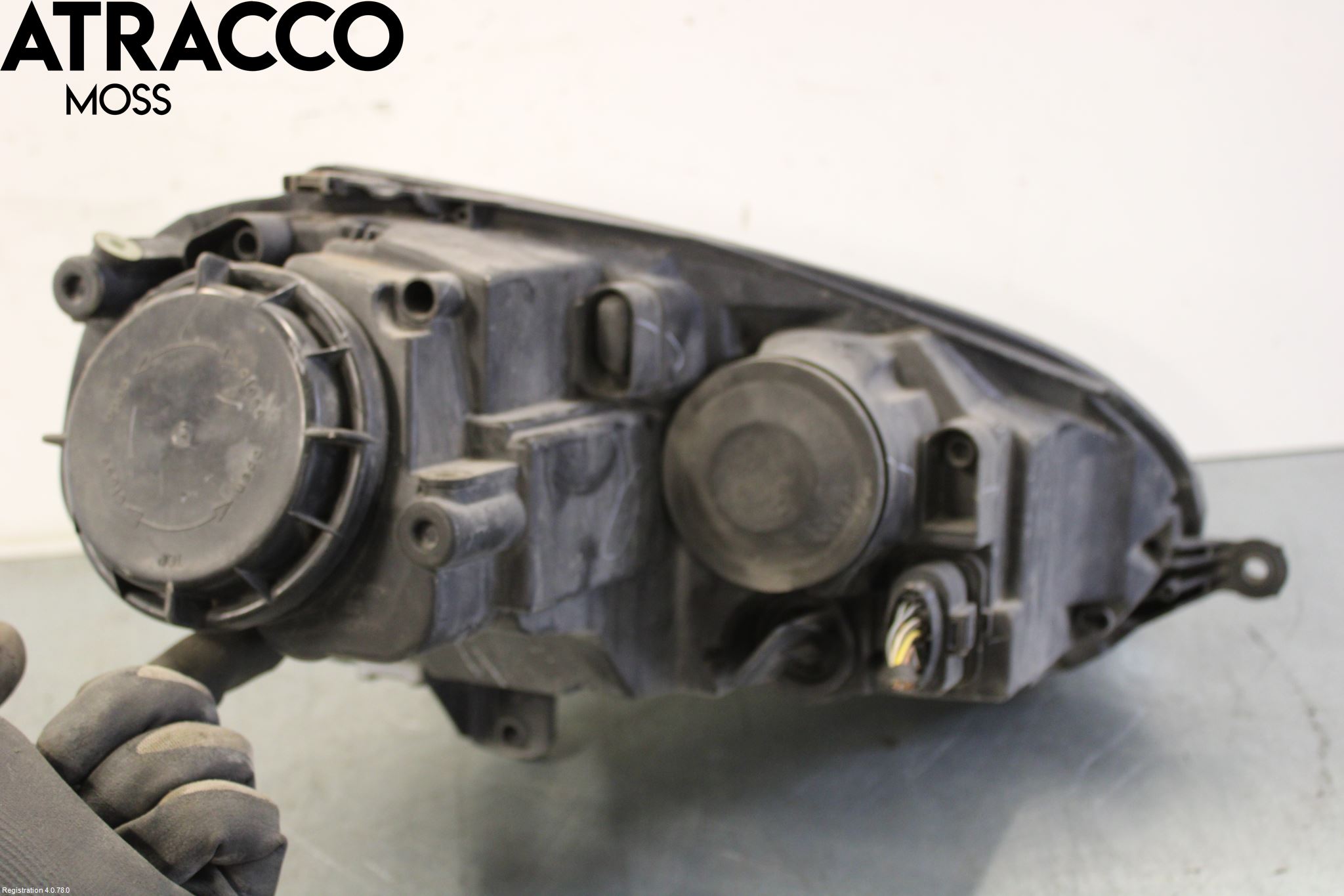 Volkswagen VW GOLF V 04-09 Frontlykt Venstre