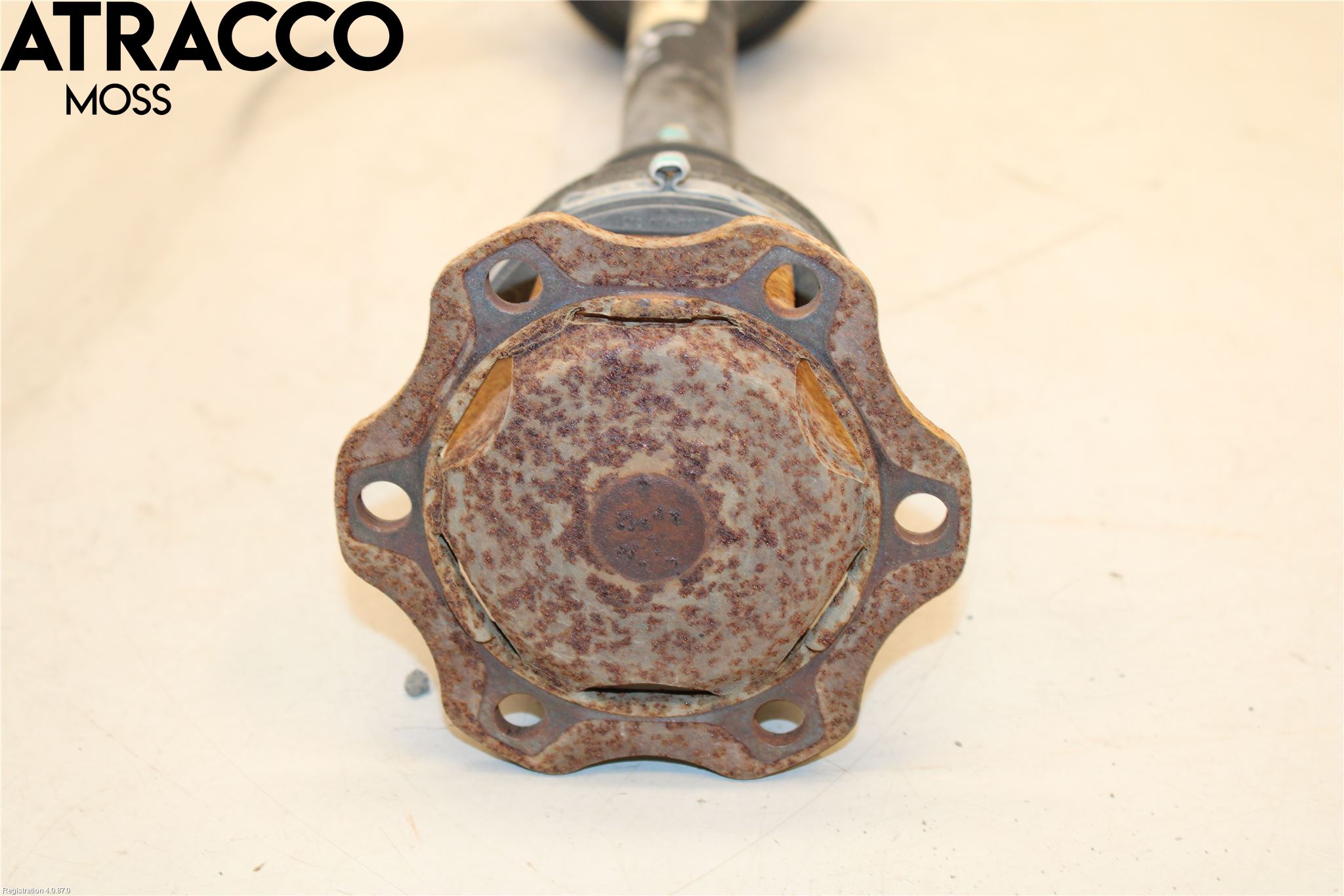 Audi Q5 09-16 Drivaksel Foran Kompl Høyre