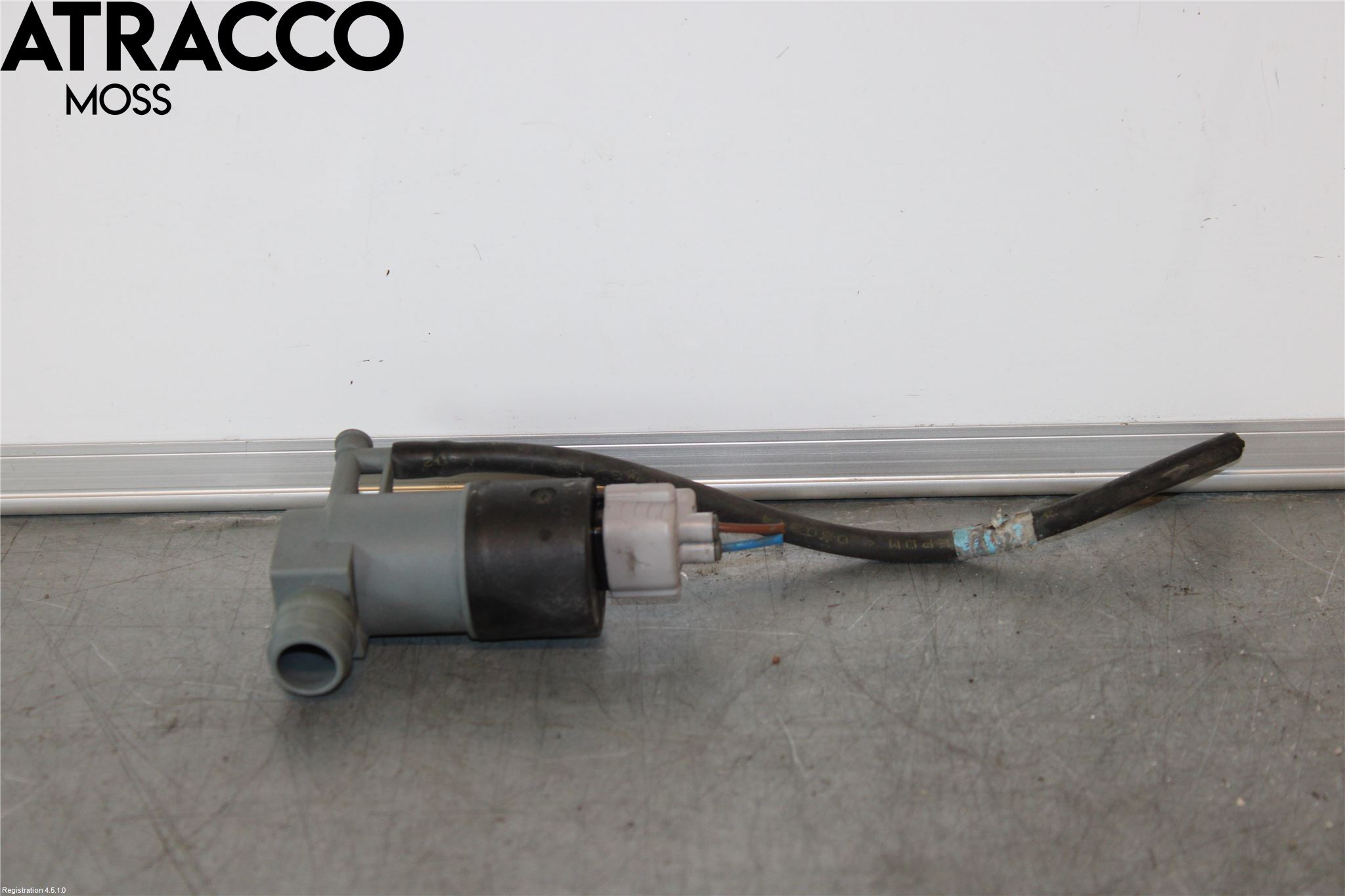 Toyota YARIS XP130 12-14 Spylerpumpe Frontrute