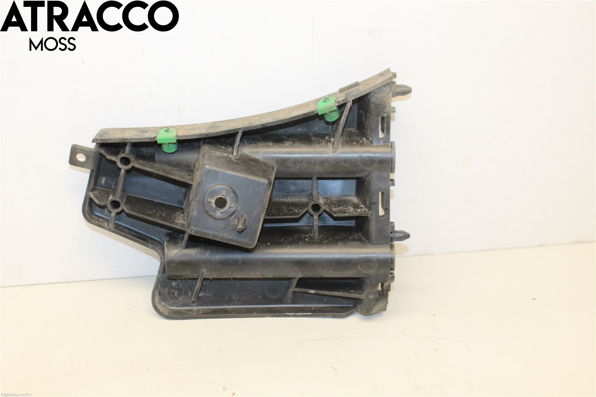 Volvo V60 11-13 Støtfangerfeste Foran Venstre