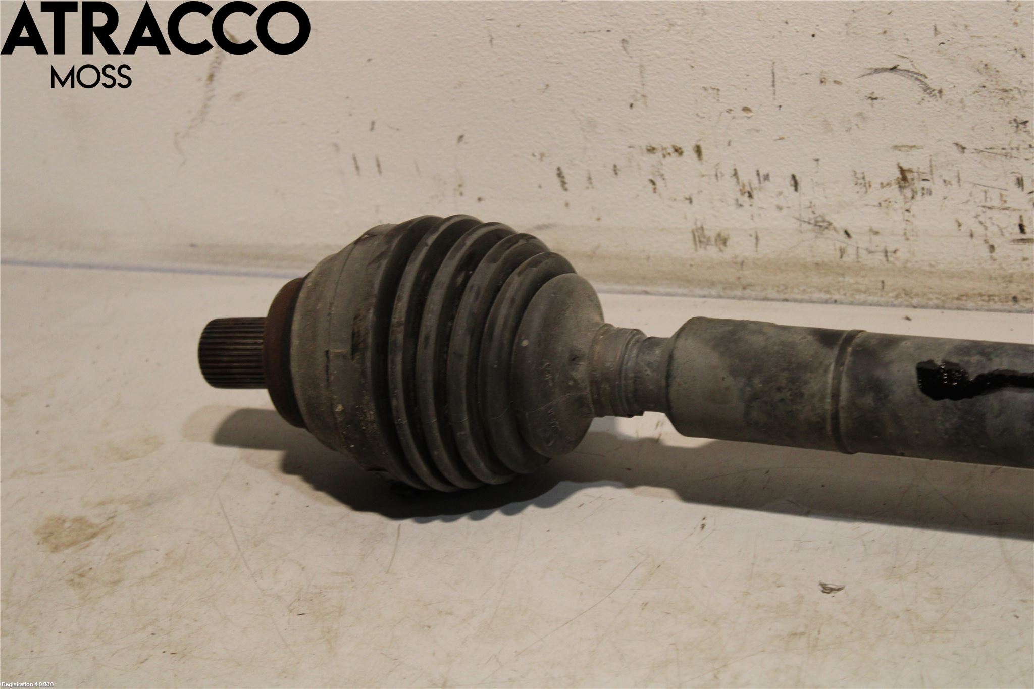 Skoda SUPERB 09-15 Drivaksel Foran Kompl Høyre