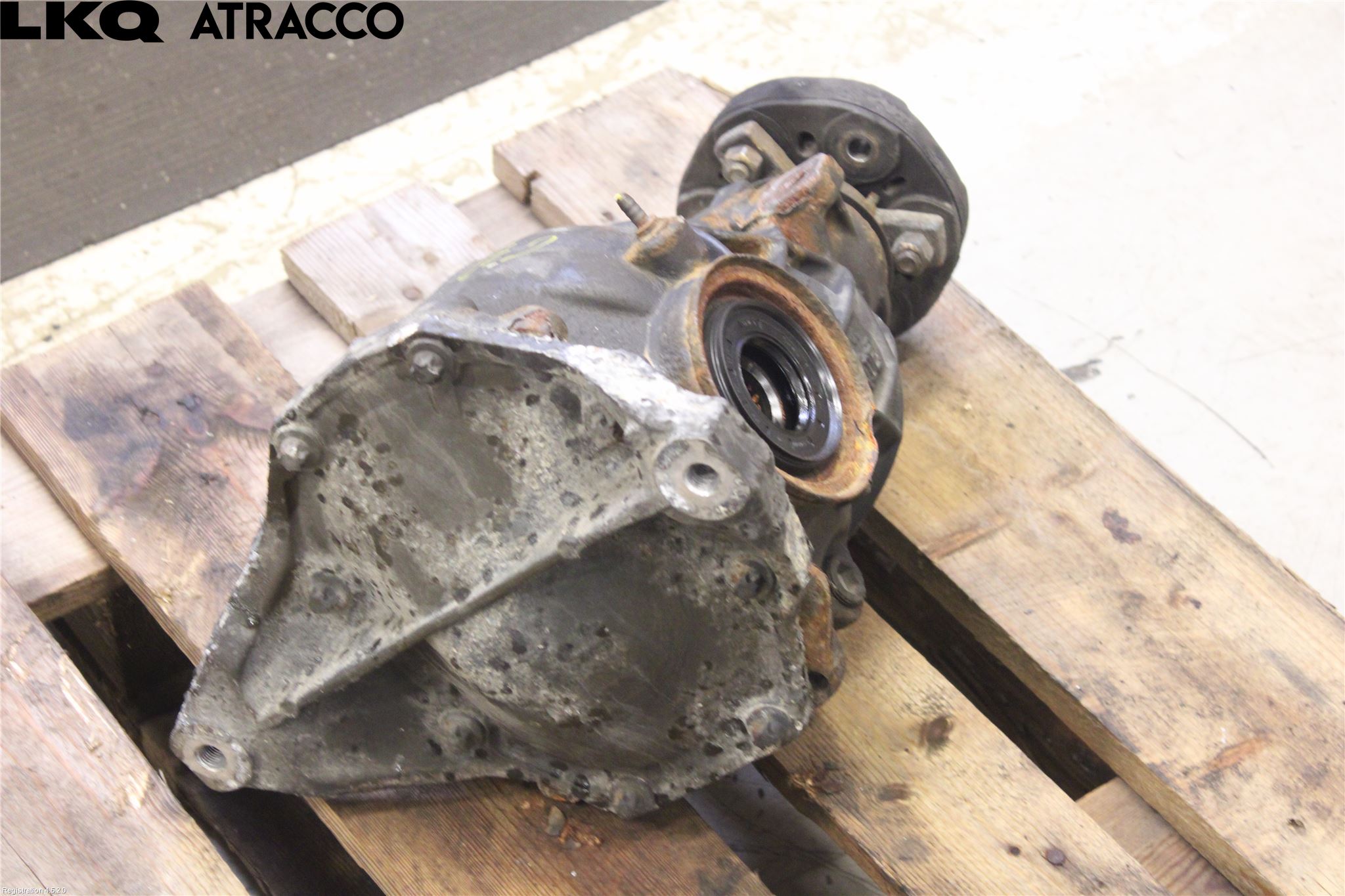 Mercedes-Benz MB E-KLASS (W212) 09-16 Bakaksel Kardang Bak -Diff