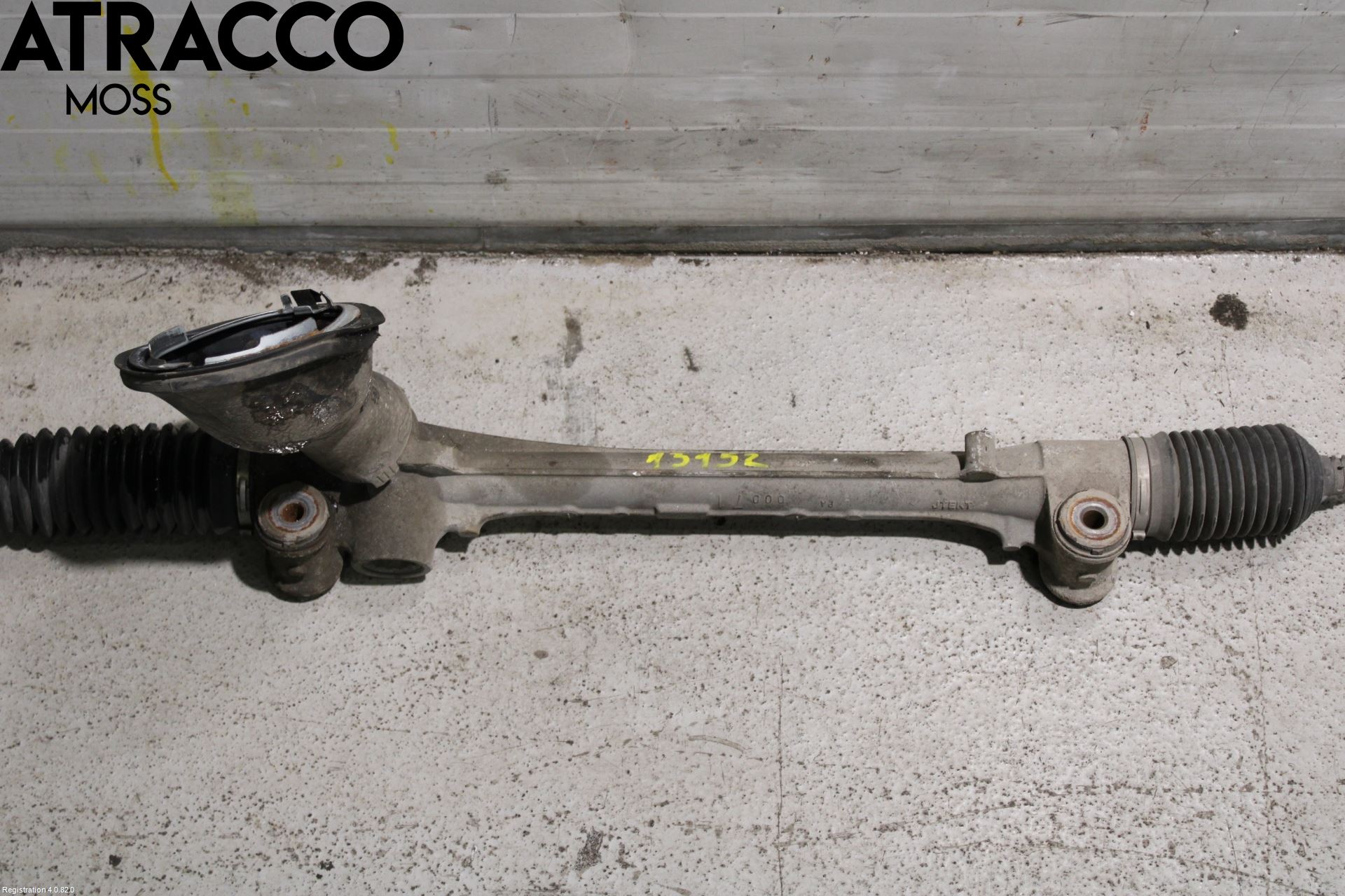 Toyota YARIS XP130 12-14 Snekke - Tannstang