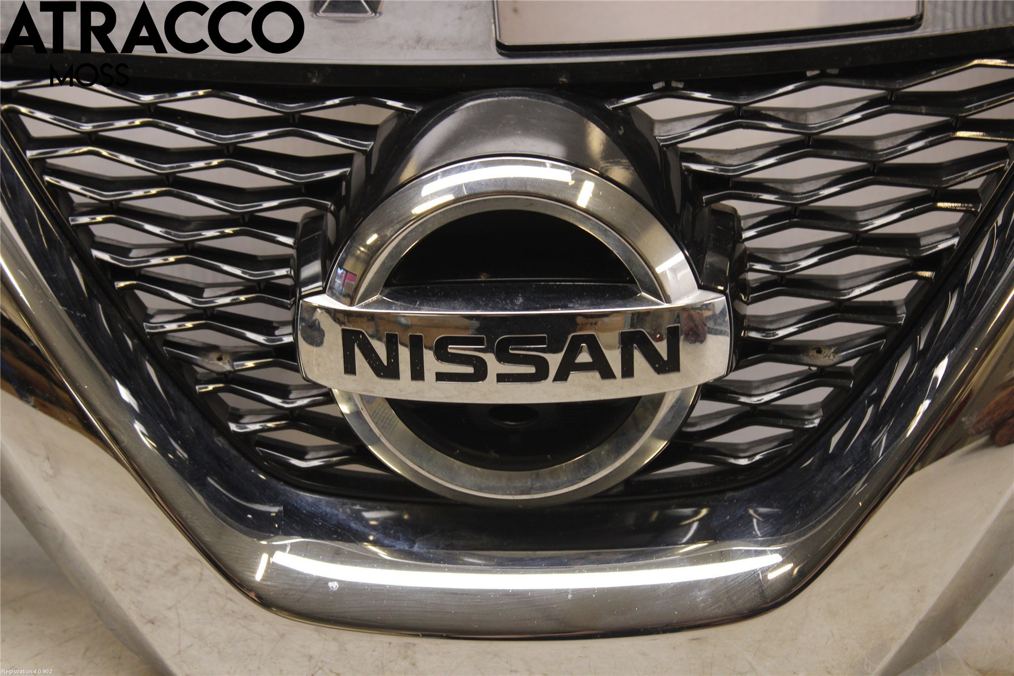 Nissan X-TRAIL 14-21 Grill Komplett