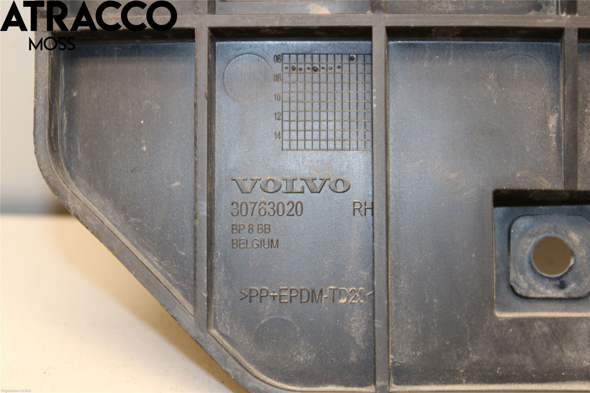 Volvo V50 08-12 Støtfangerfeste Bak Høyre