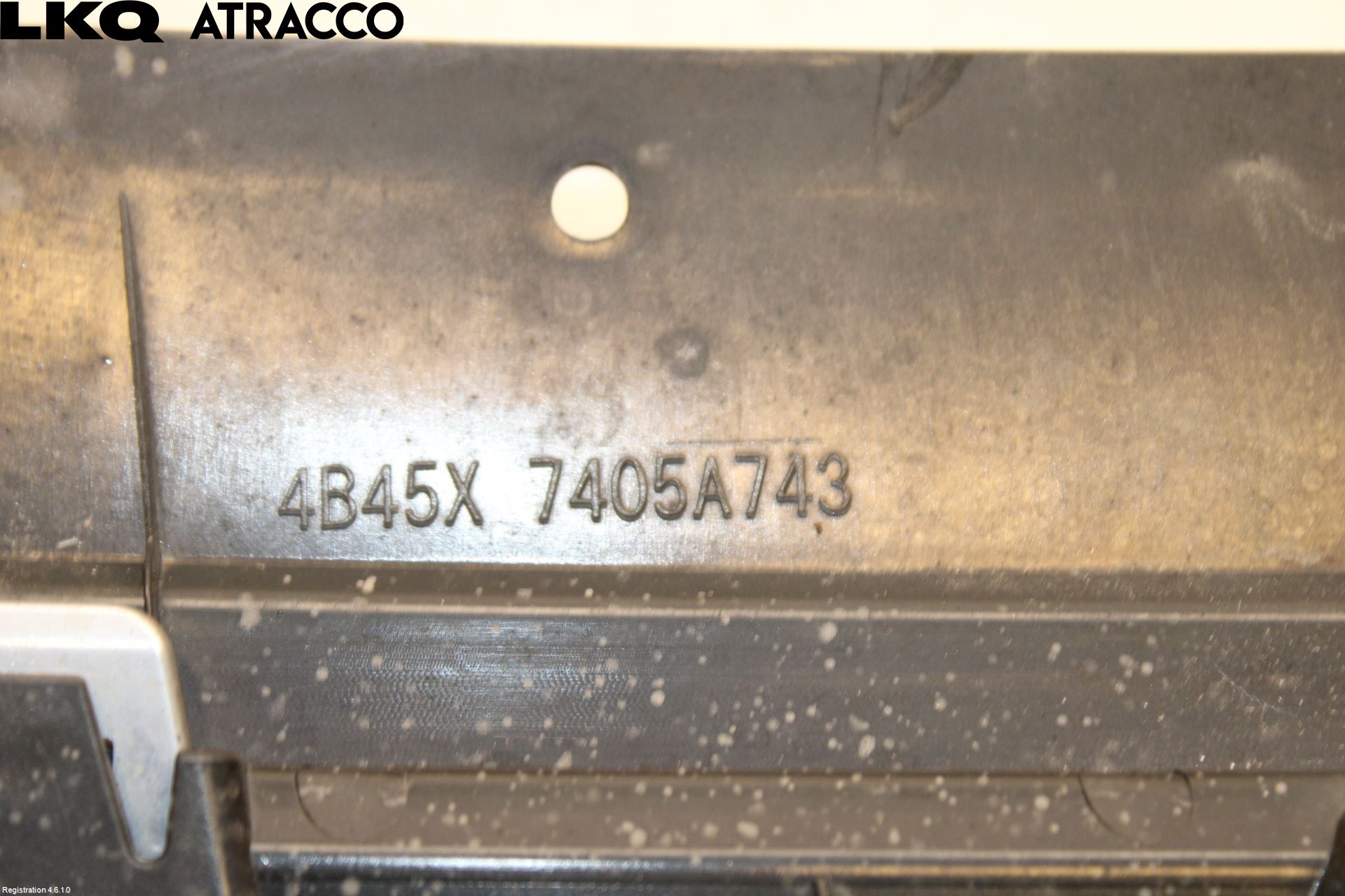 Mitsubishi OUTLANDER 13-21 Grill Komplett