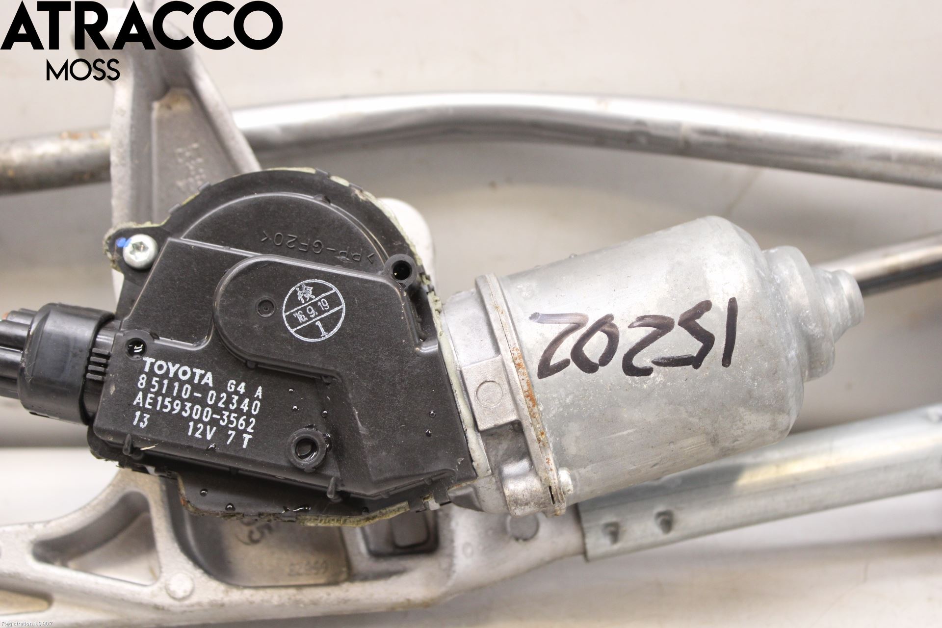 Toyota AURIS 13-19 Viskermotor Frontrute