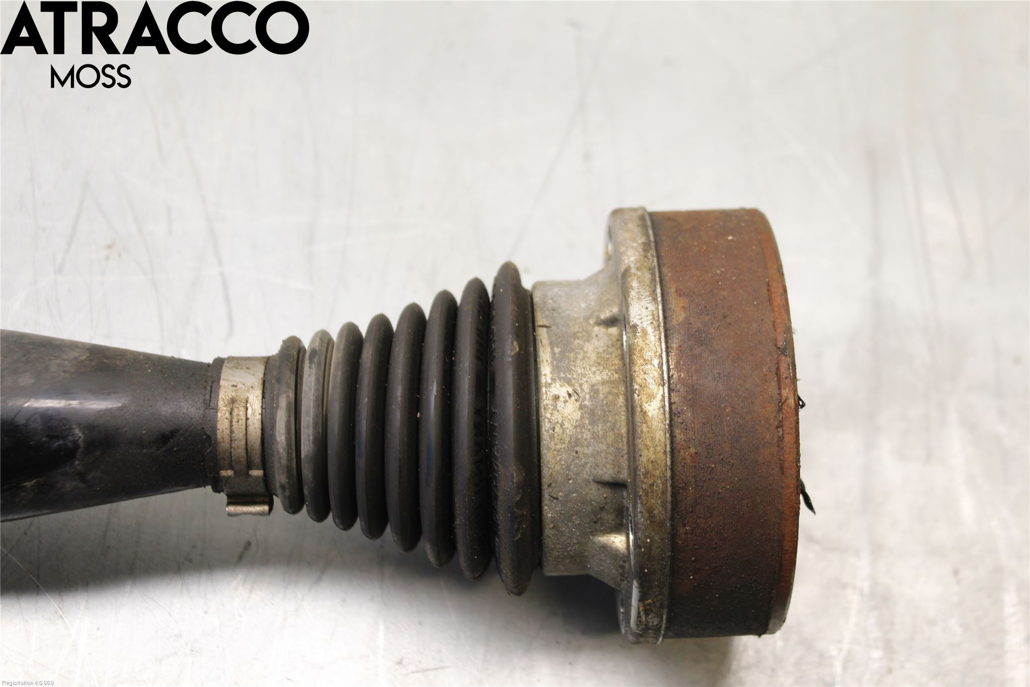 Skoda RAPID Drivaksel Foran Kompl Høyre