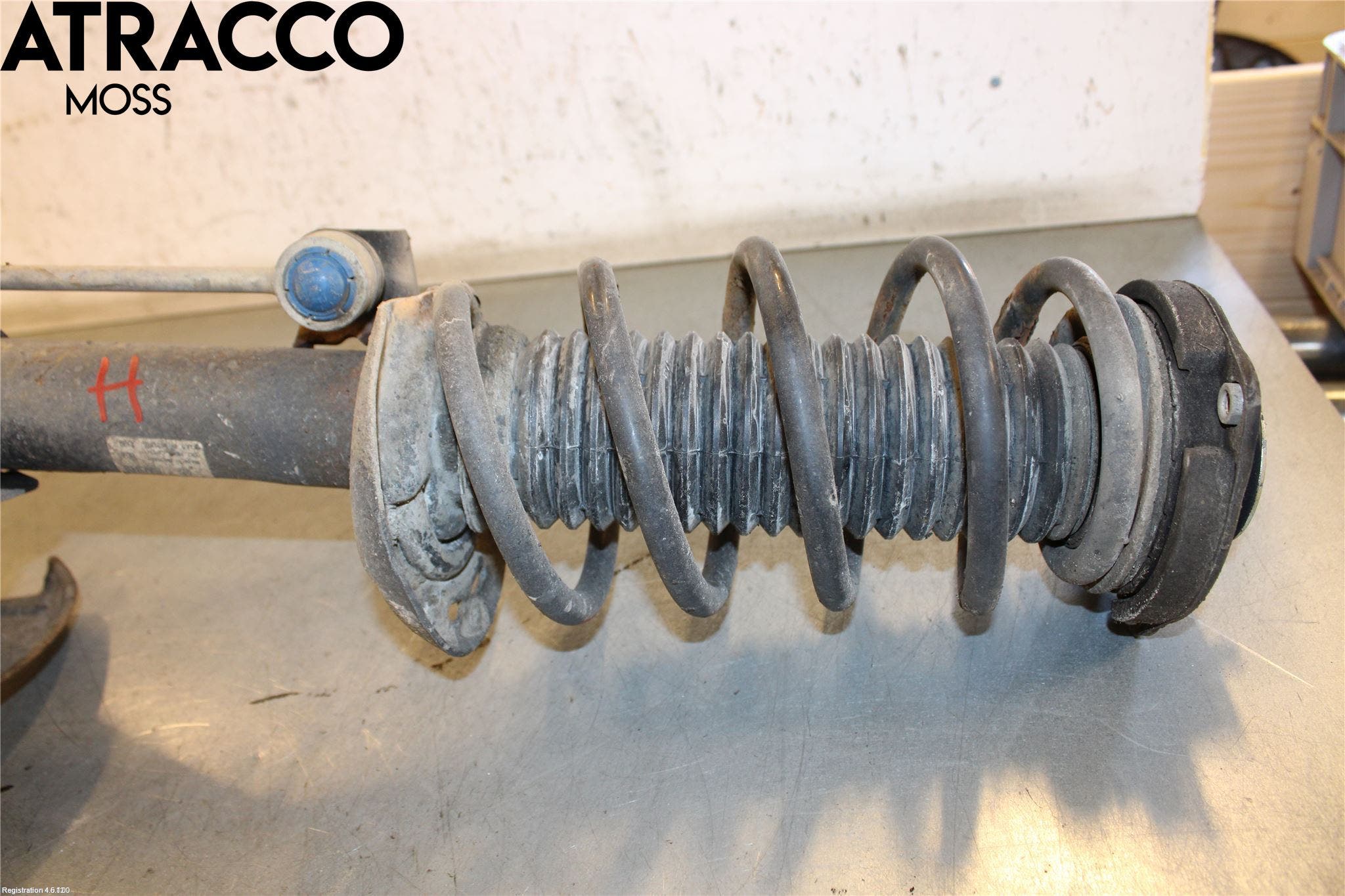 Skoda SUPERB 09-15 Spindel Hf