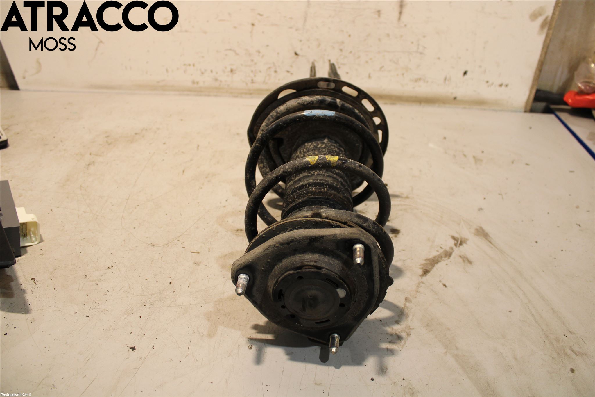 Toyota RAV4 13-18 Fjærbein Foran Høyre