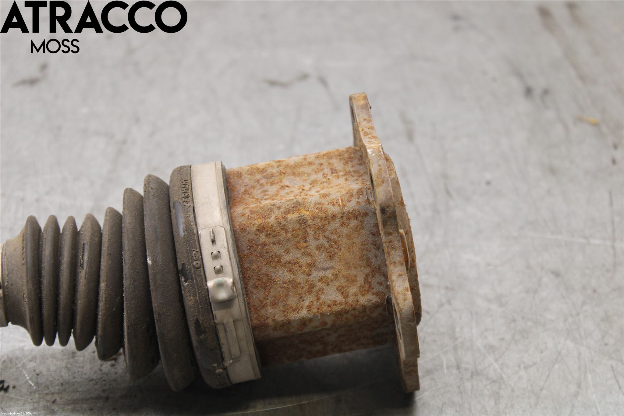 Audi A4/S4 08-11 Drivaksel Foran Kompl Høyre