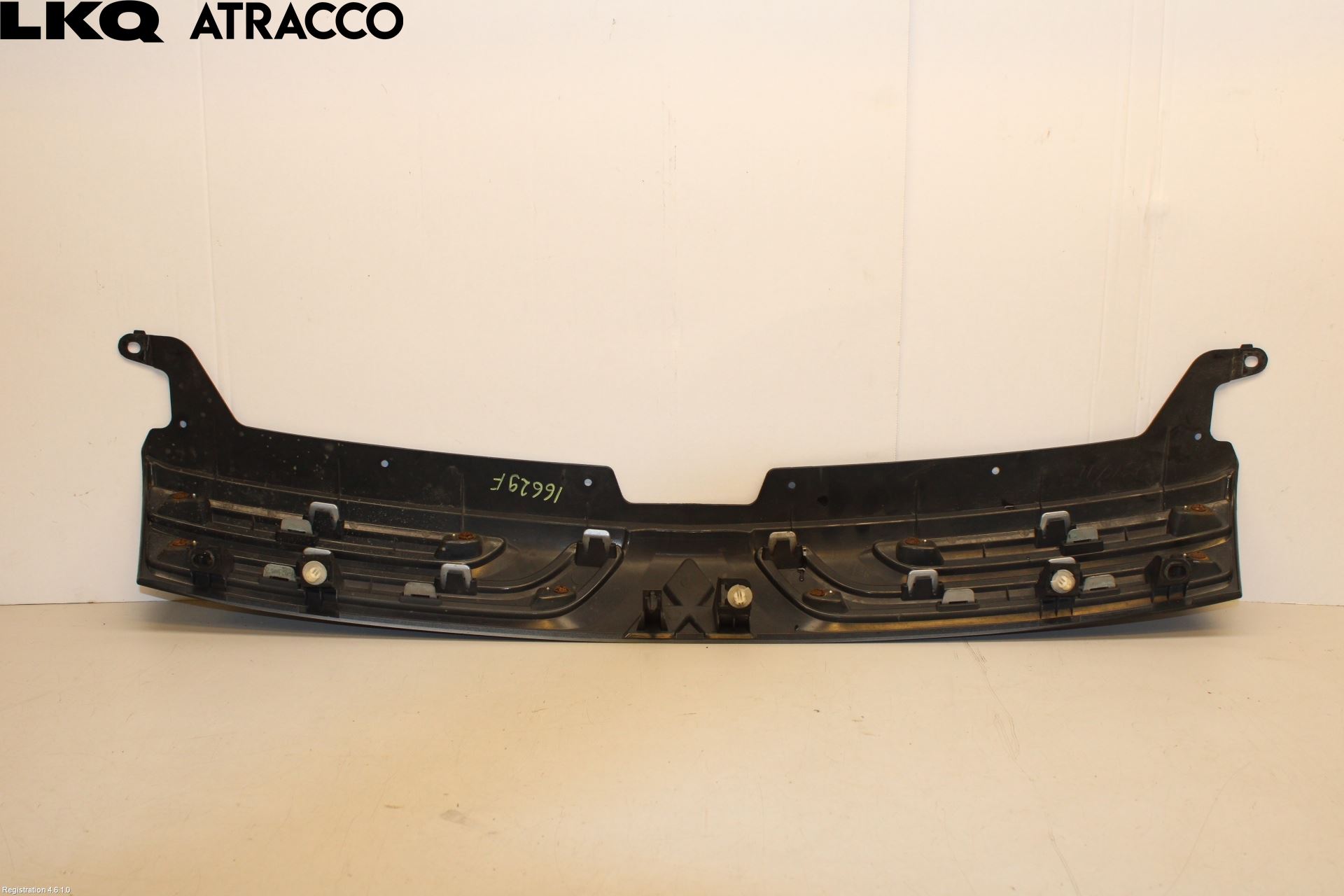 Mitsubishi OUTLANDER 13-21 Grill Komplett