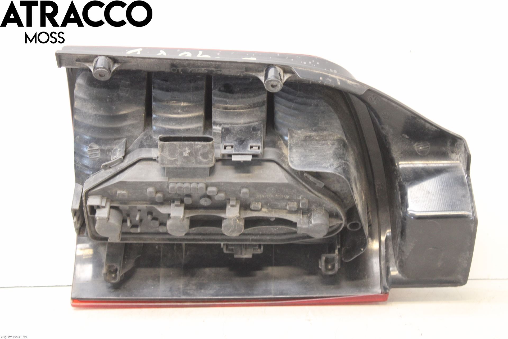 Volkswagen VW TRANSP/CARAVELLE (T5) 04-15 Baklykt Venstre