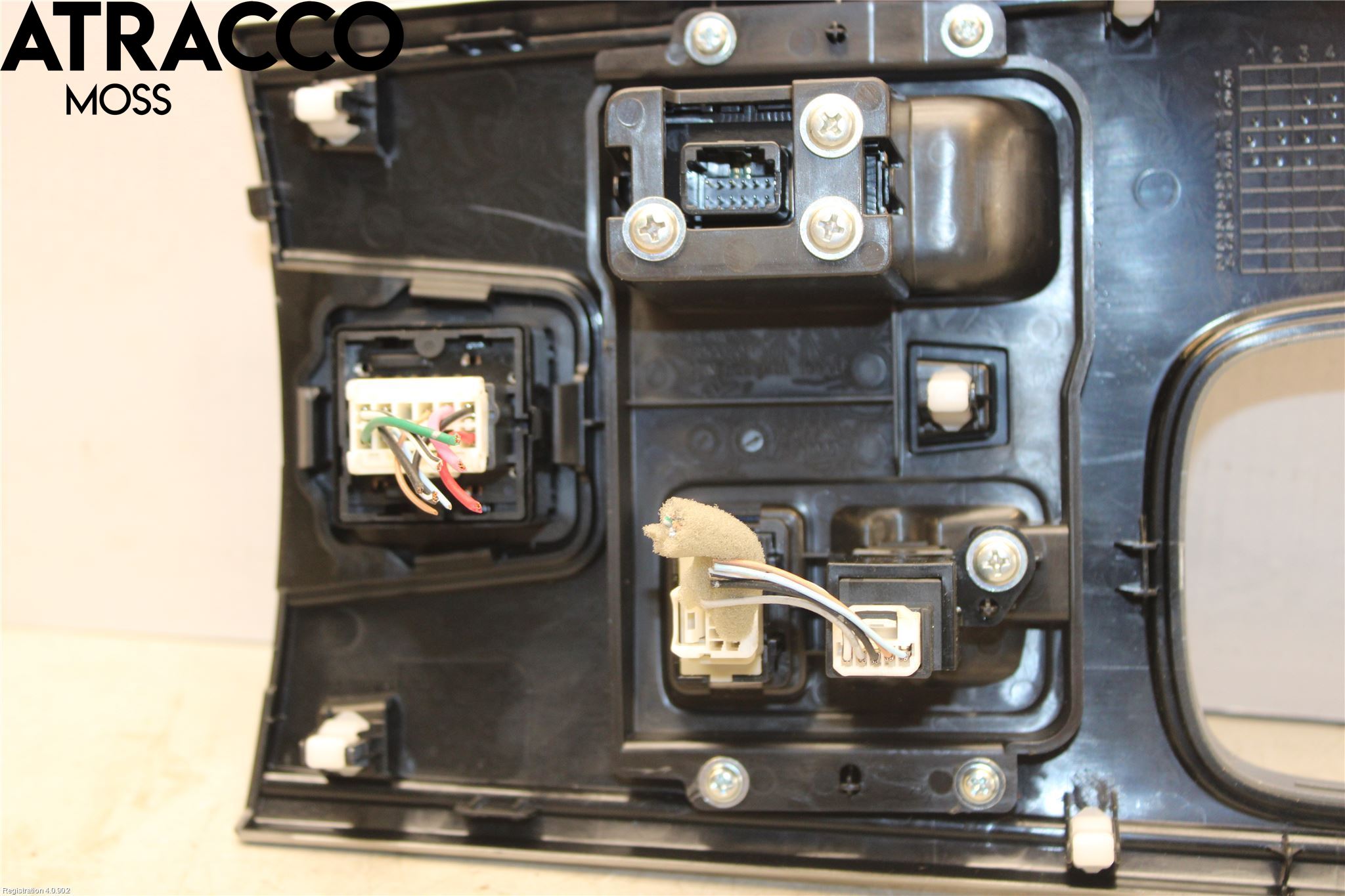 Mitsubishi OUTLANDER 13-21 Innr Konsoll-Lomme