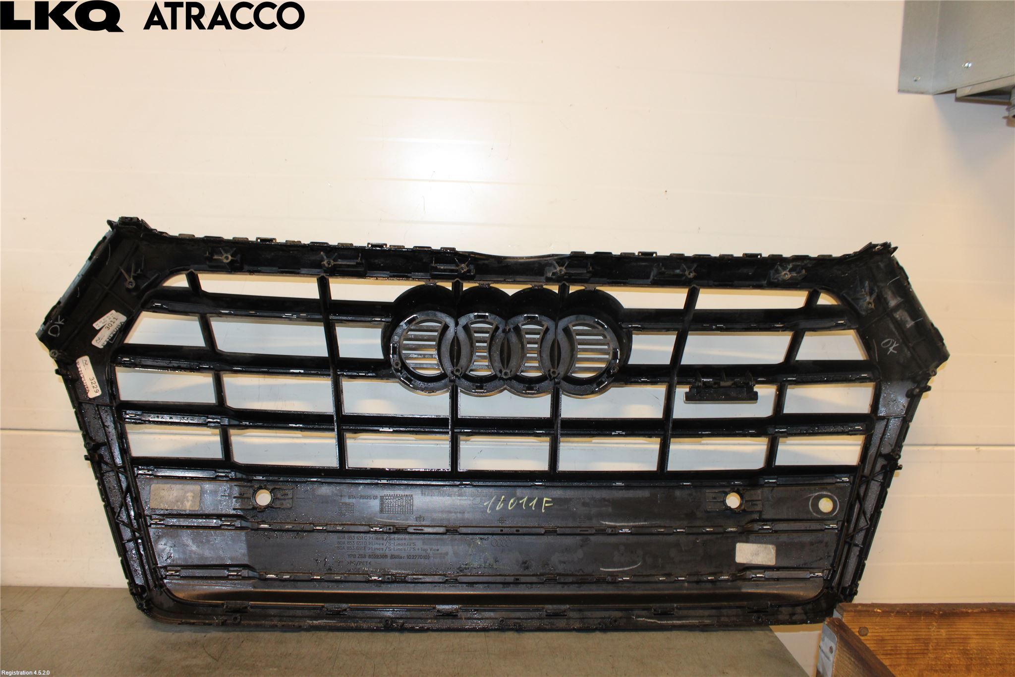 Audi Q5/SQ5 17- Grill Komplett