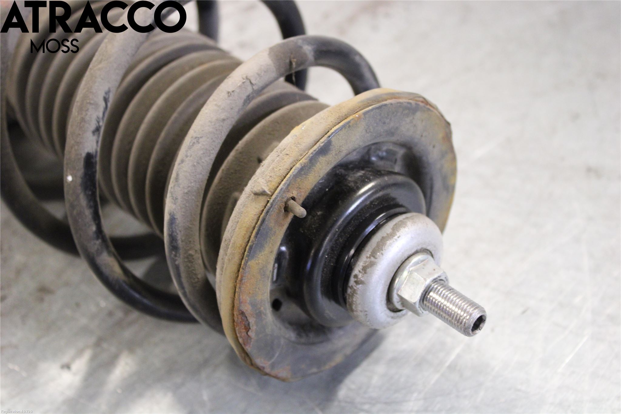 Toyota YARIS XP130 15-20 Fjærbein Foran Høyre